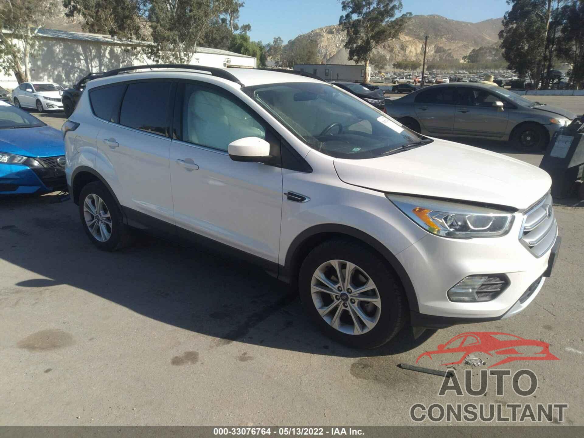 FORD ESCAPE 2017 - 1FMCU0GD2HUB89826