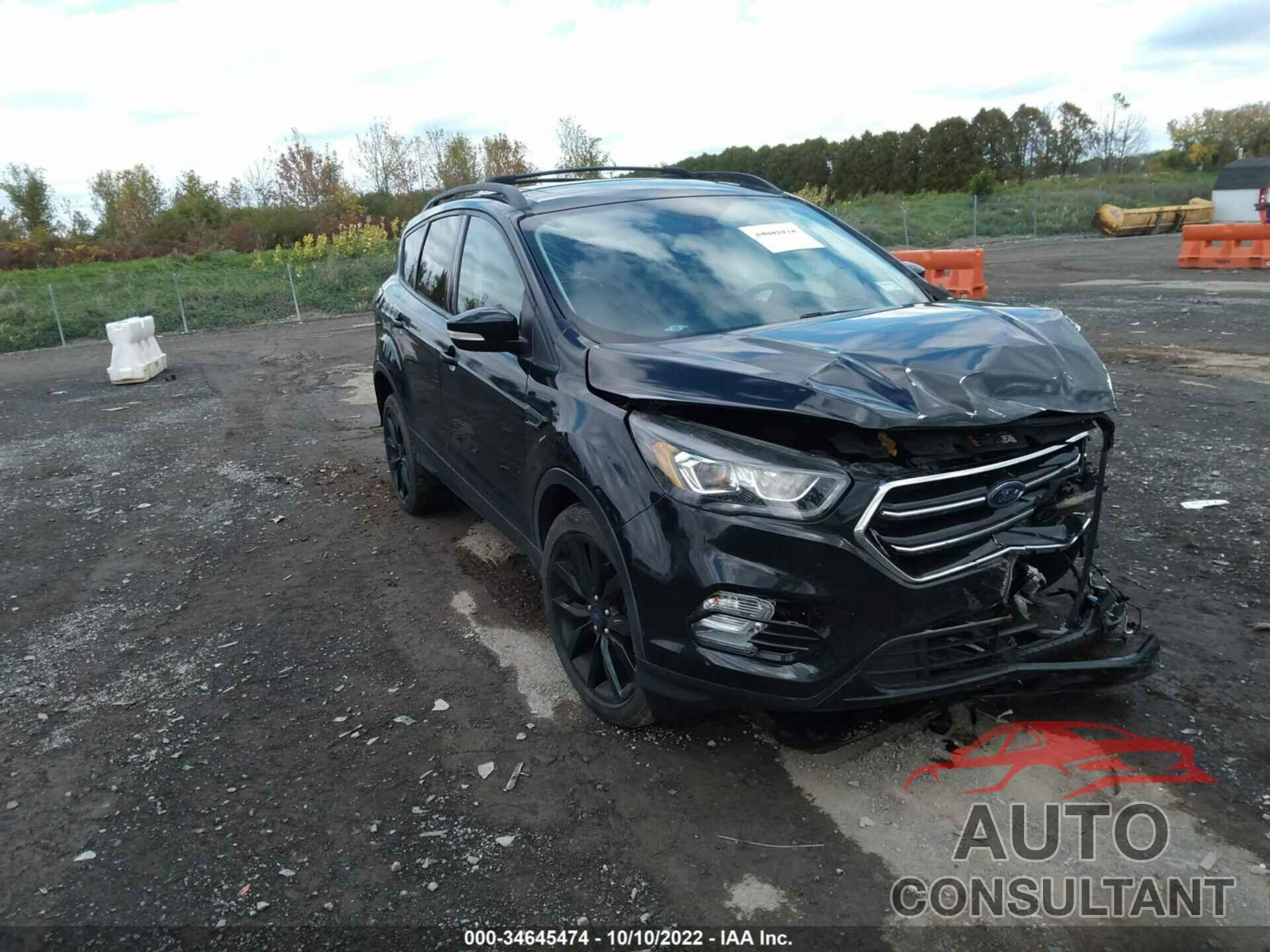 FORD ESCAPE 2017 - 1FMCU9JD8HUD71639
