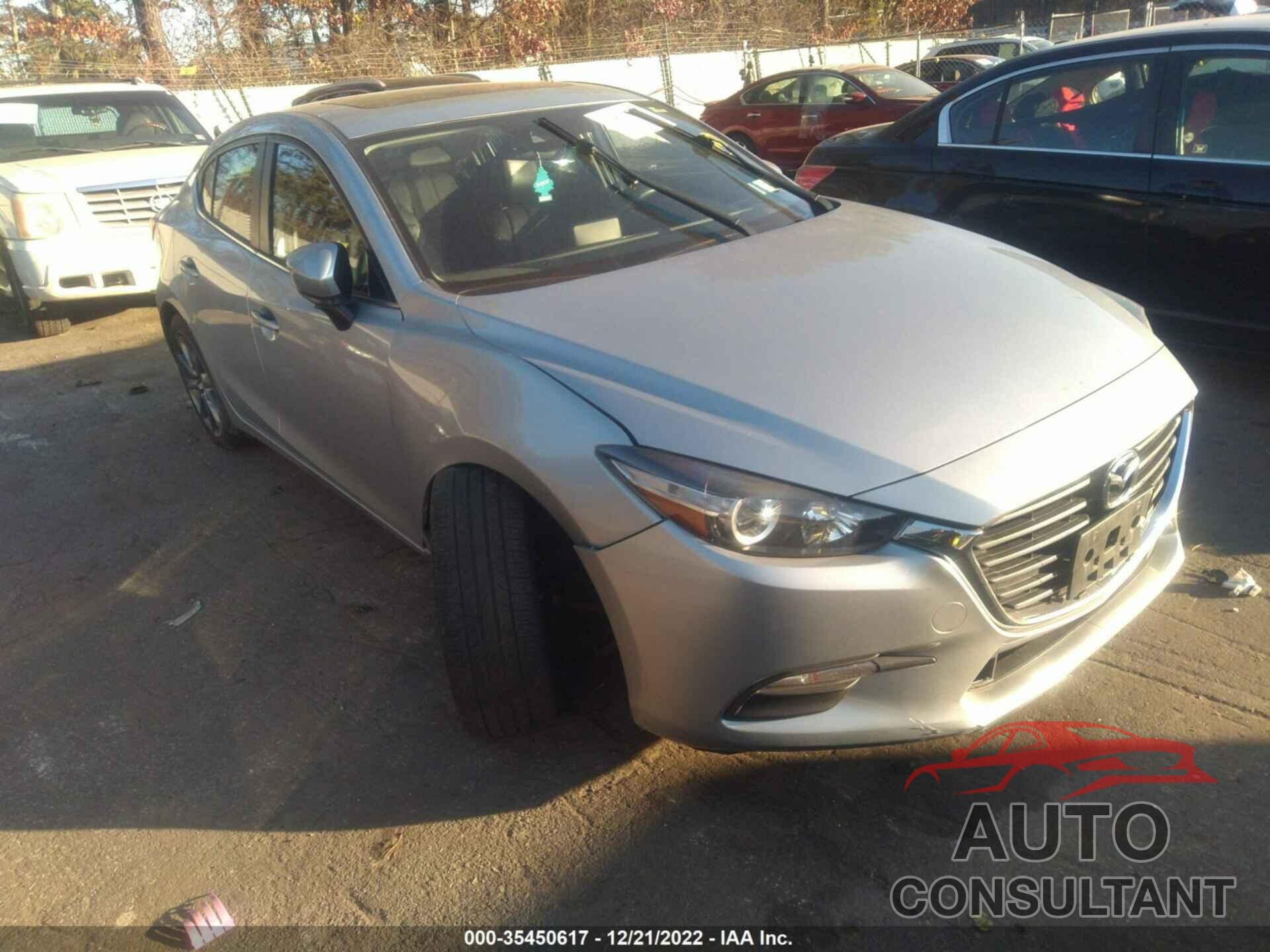 MAZDA MAZDA3 4-DOOR 2018 - 3MZBN1V31JM160869