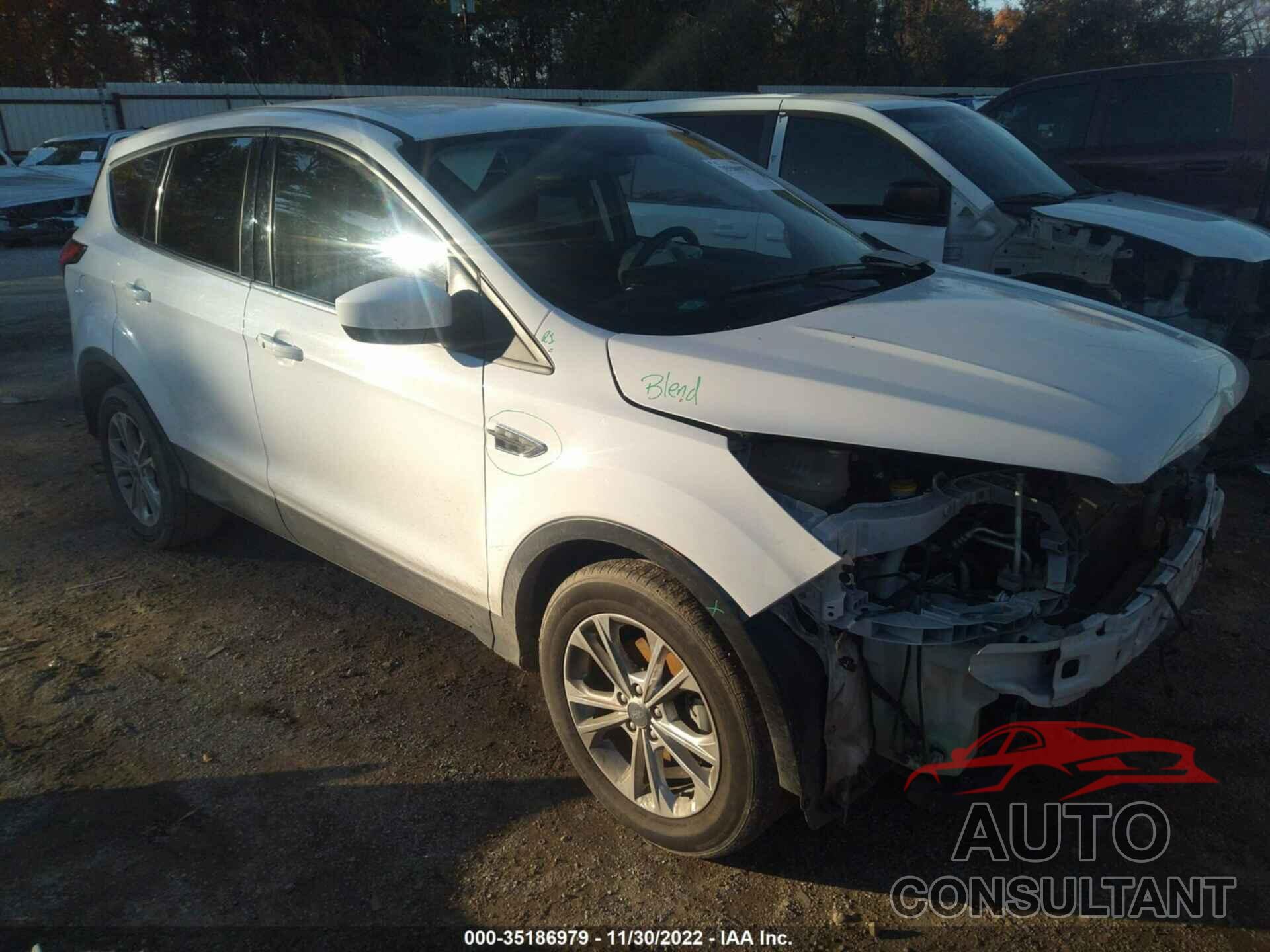 FORD ESCAPE 2019 - 1FMCU0GD2KUB00912