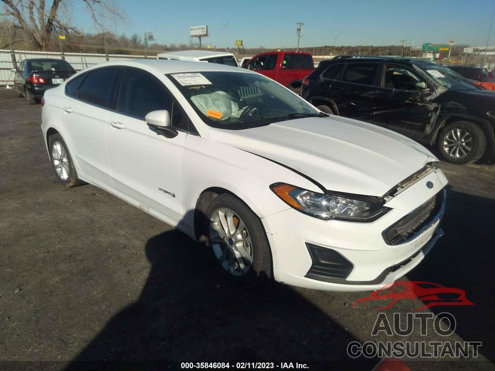 FORD FUSION HYBRID 2019 - 3FA6P0LU3KR207818
