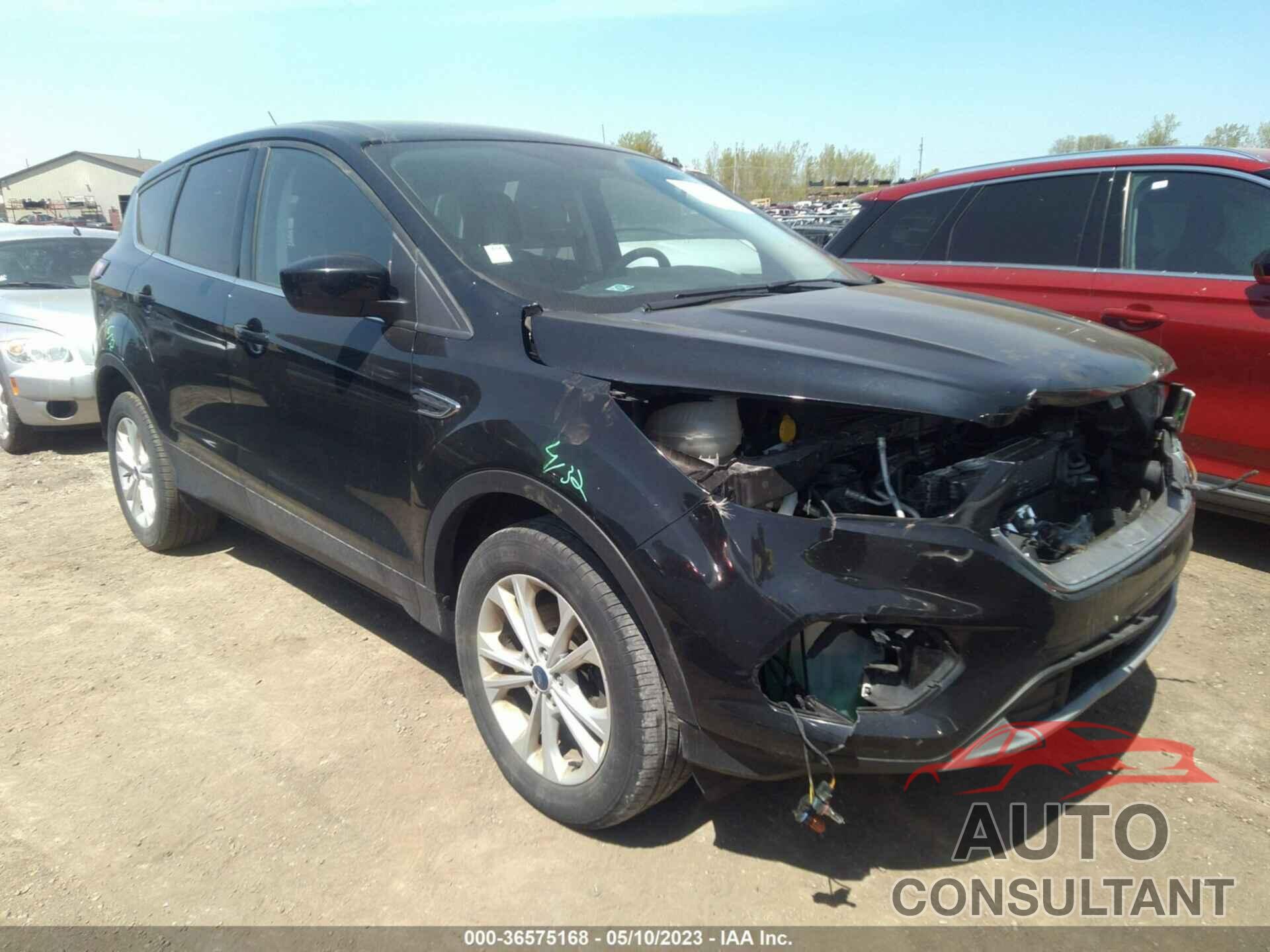 FORD ESCAPE 2017 - 1FMCU0GD9HUE45945