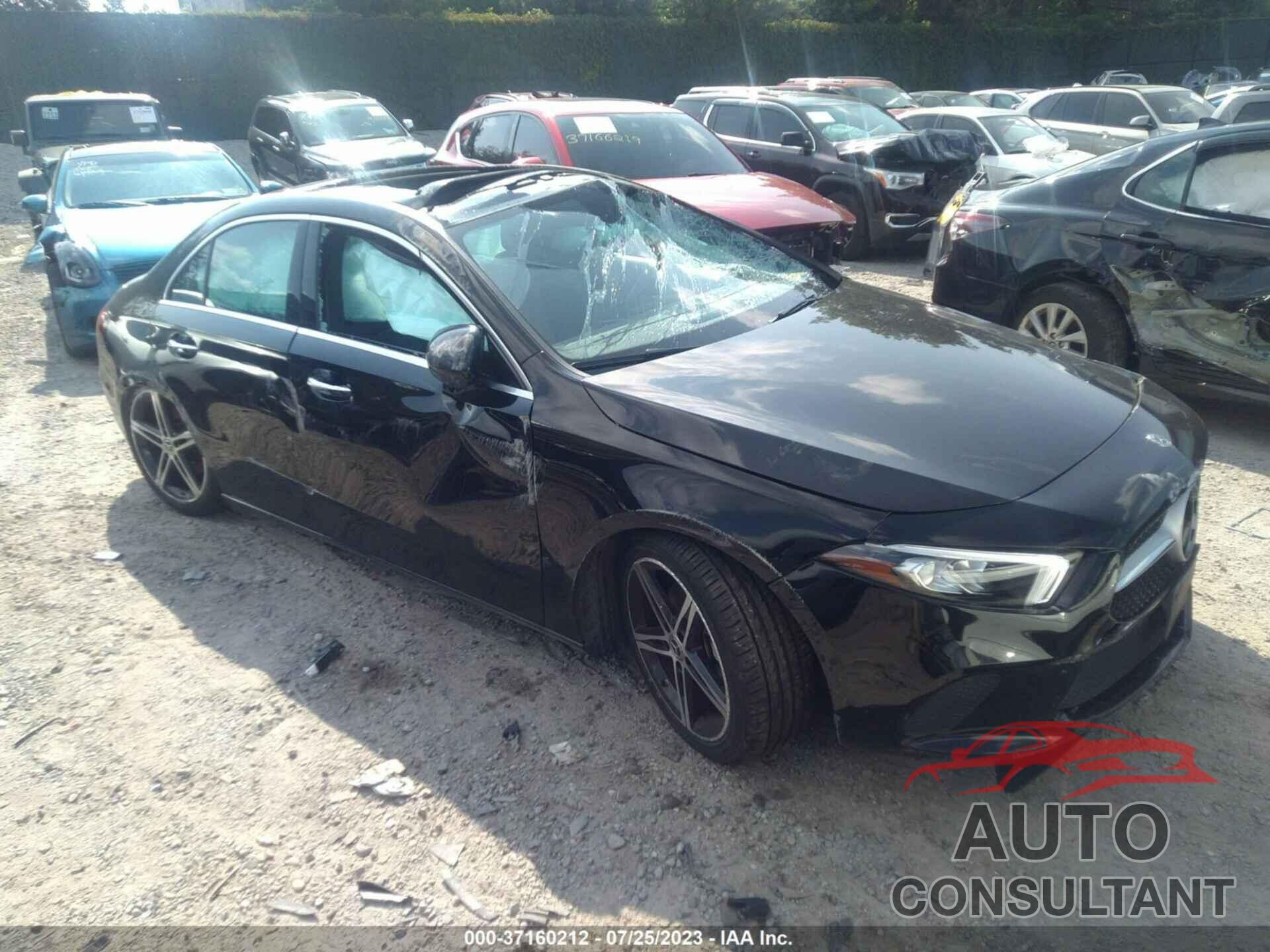 MERCEDES-BENZ A 220 2019 - WDD3G4FB1KW026301