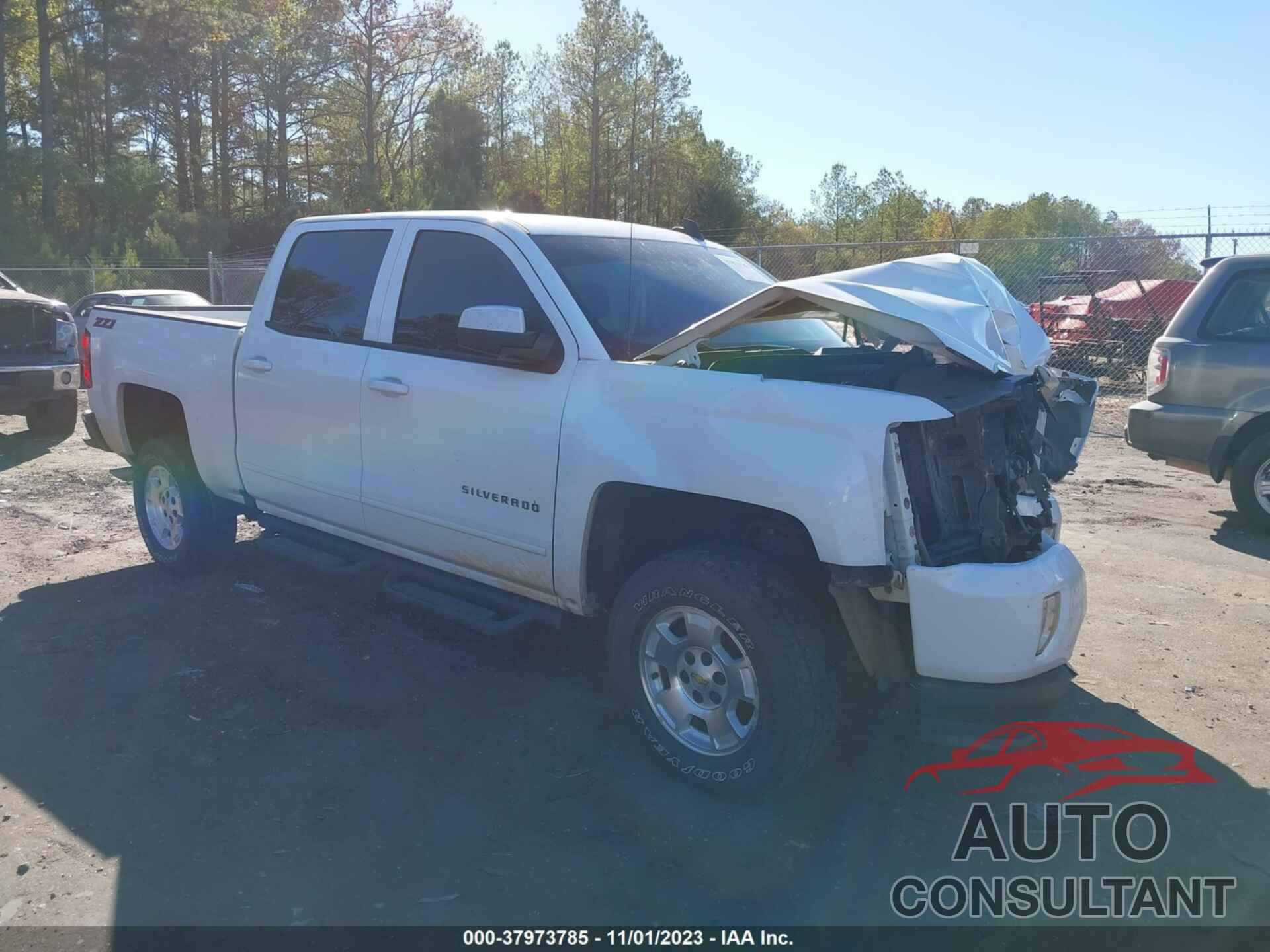 CHEVROLET SILVERADO 1500 2018 - 3GCUKREC5JG617121