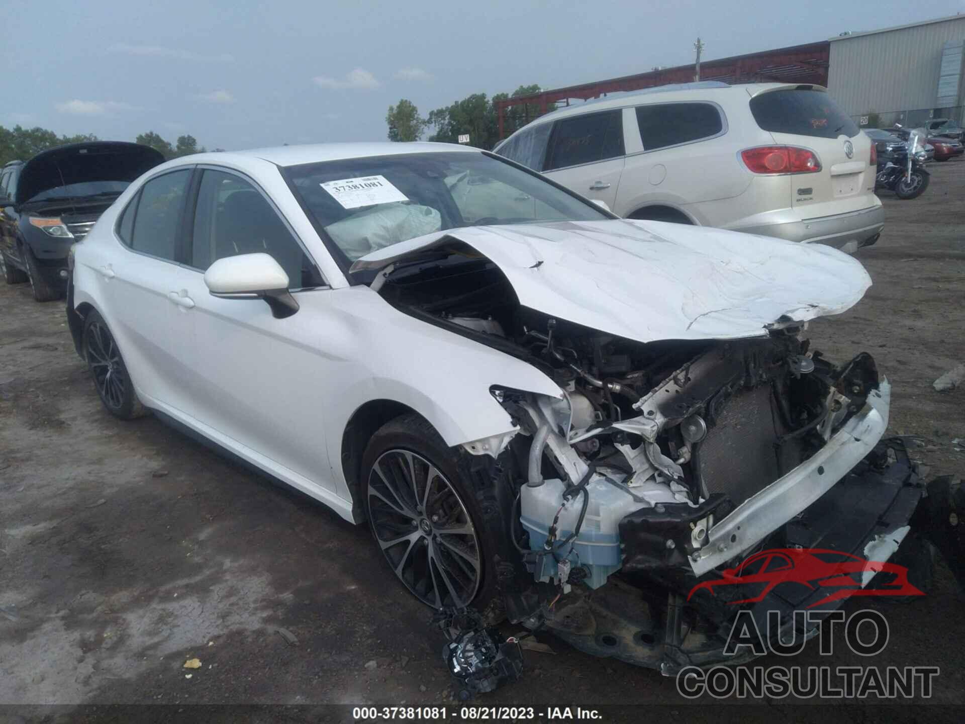 TOYOTA CAMRY 2018 - JTNB11HK2J3072217