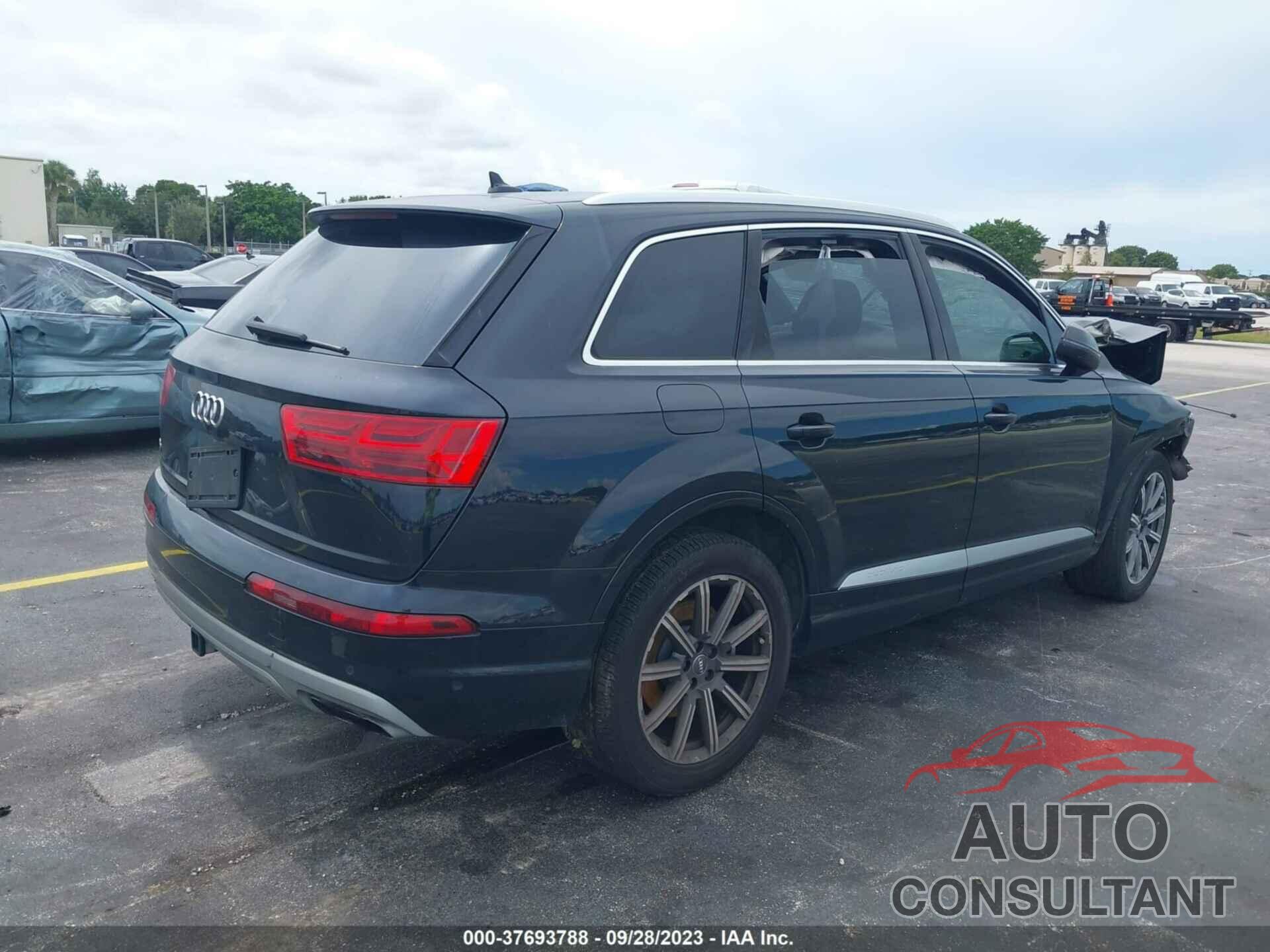 AUDI Q7 2019 - WA1VAAF77KD013637