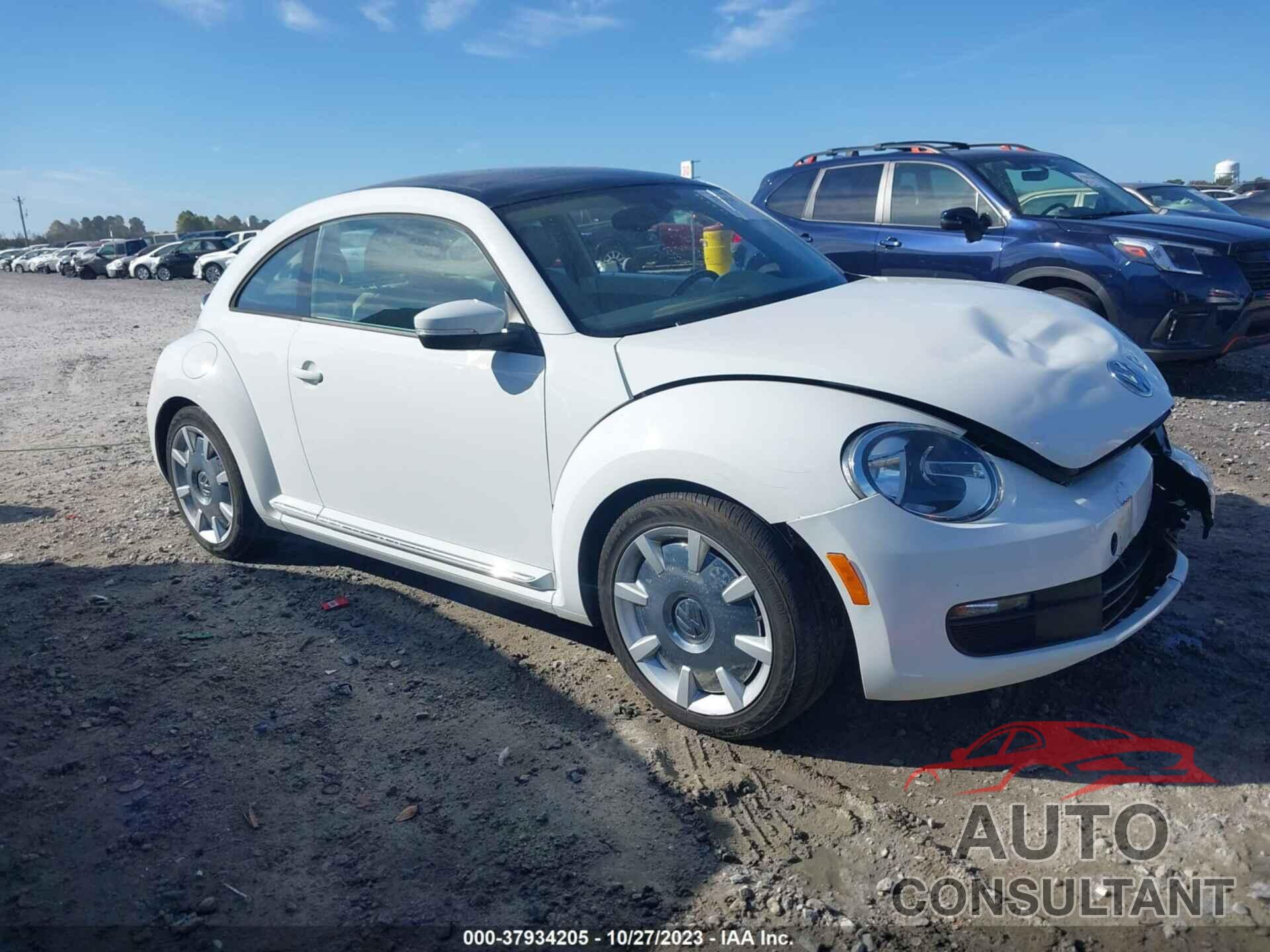 VOLKSWAGEN BEETLE COUPE 2016 - 3VWJ17AT9GM606680