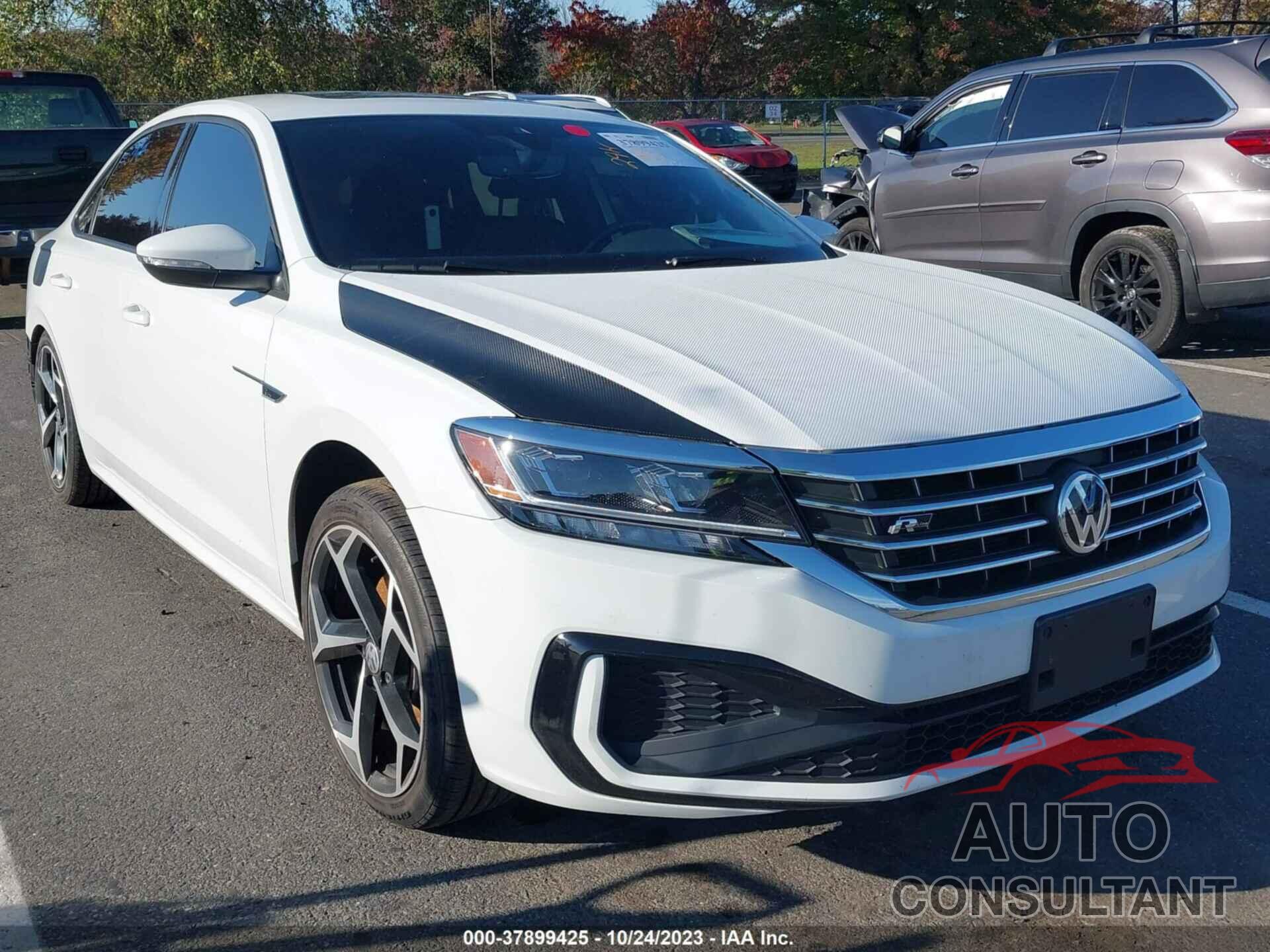 VOLKSWAGEN PASSAT 2021 - 1VWMA7A37MC016116