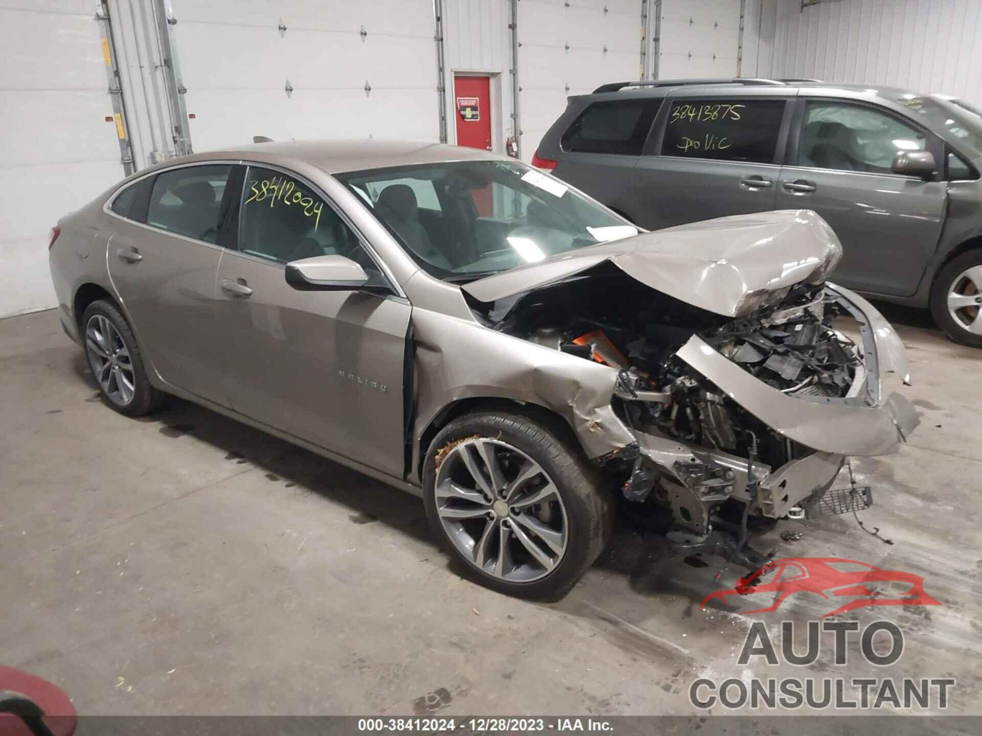 CHEVROLET MALIBU 2022 - 1G1ZD5ST8NF113515