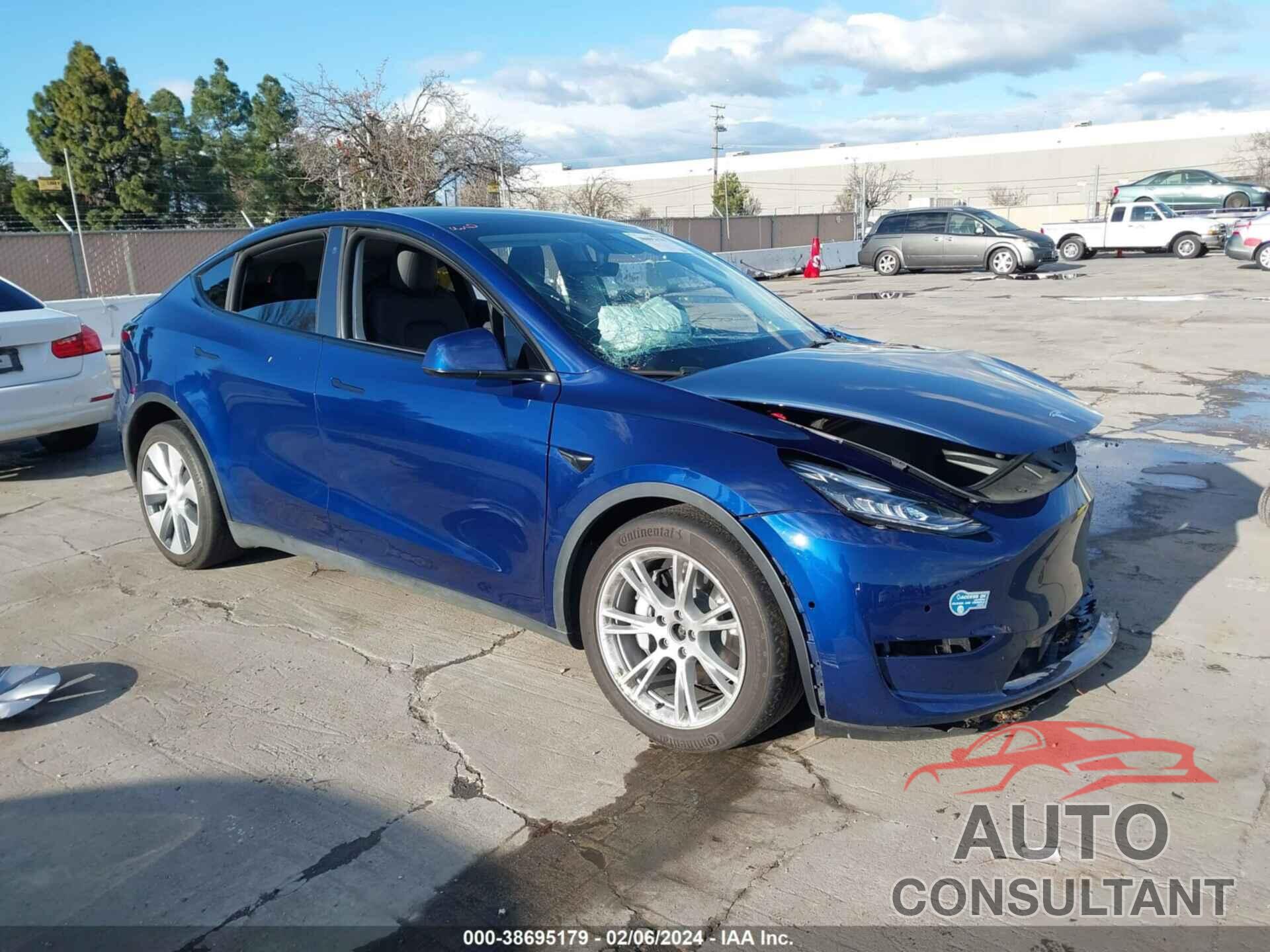 TESLA MODEL Y 2021 - 5YJYGAEE8MF231745