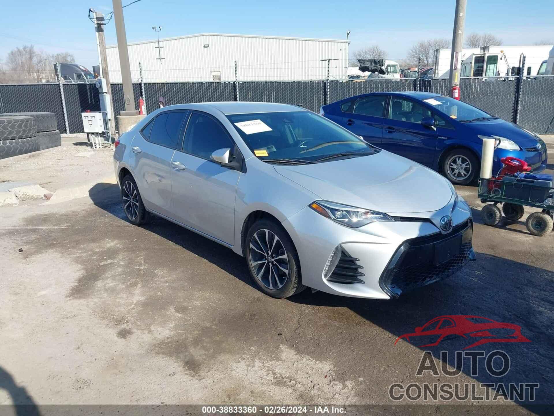 TOYOTA COROLLA 2018 - 5YFBURHE3JP779788