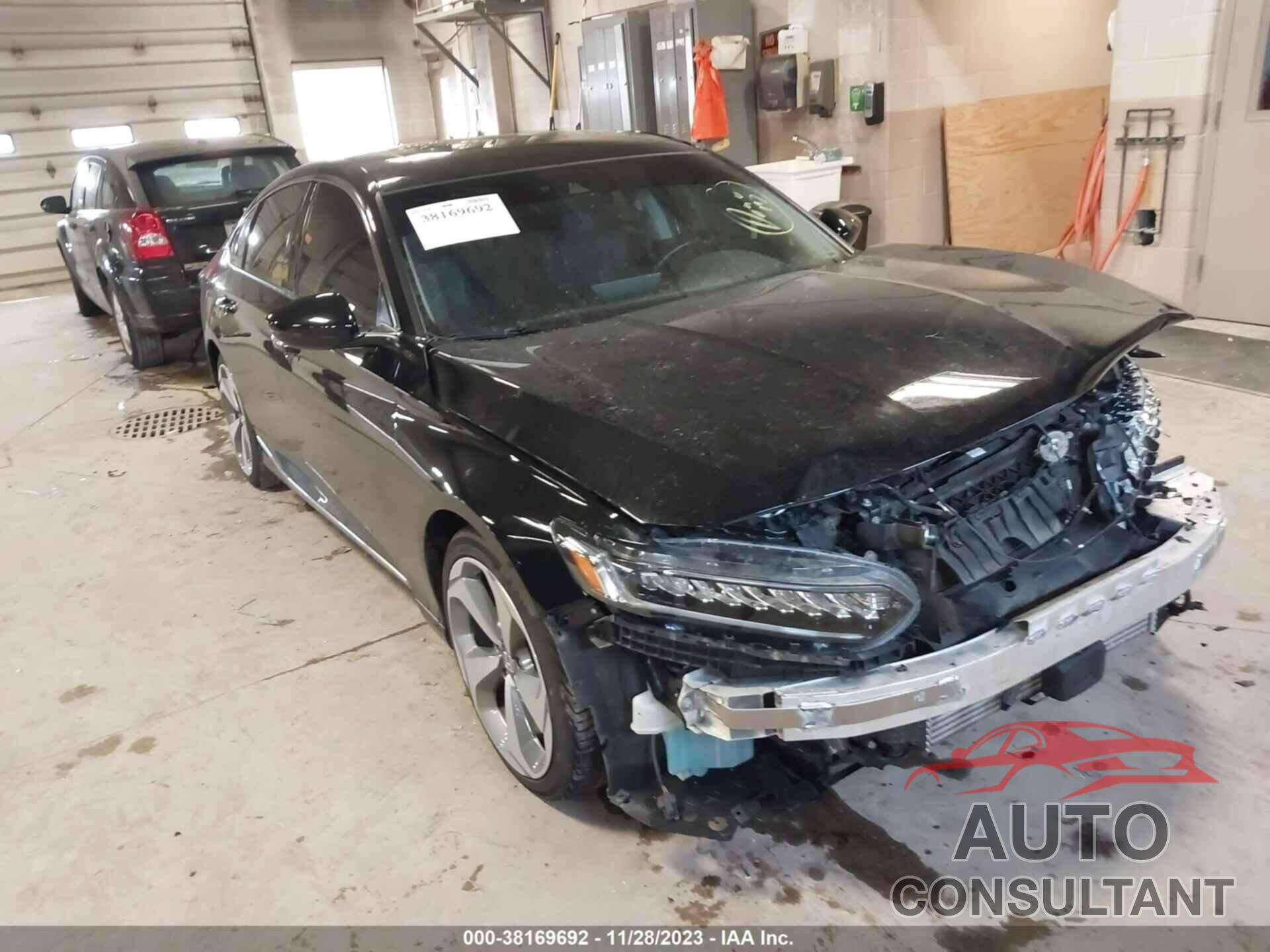 HONDA ACCORD 2019 - 1HGCV2F95KA026821
