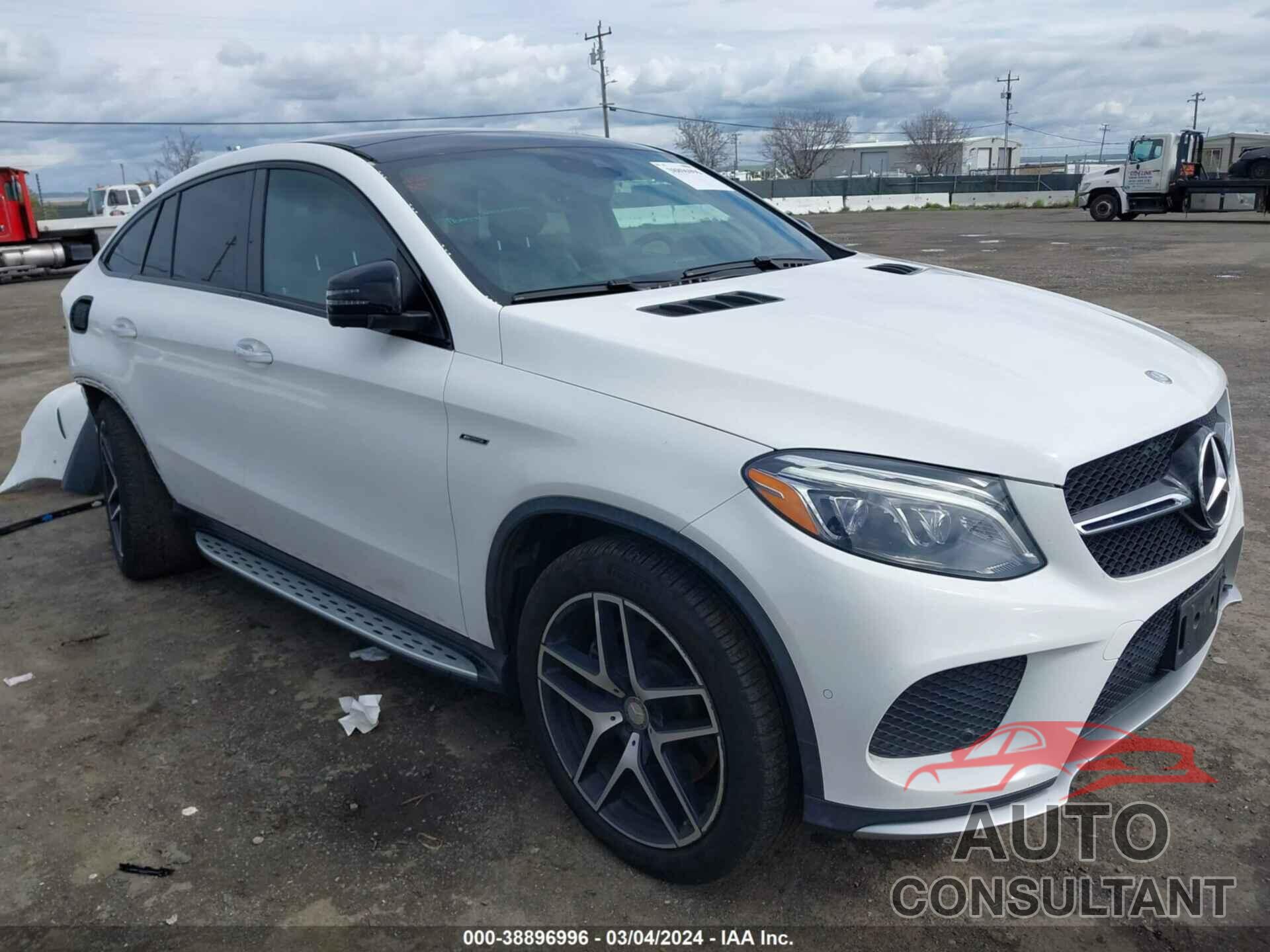 MERCEDES-BENZ GLE 450 AMG COUPE 2016 - 4JGED6EB1GA024640