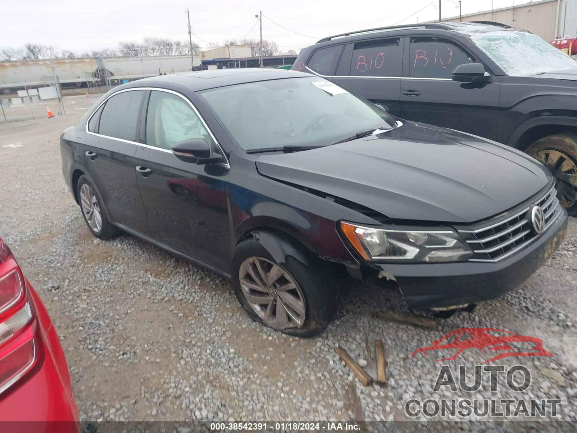 VOLKSWAGEN PASSAT 2018 - 1VWBA7A32JC022697