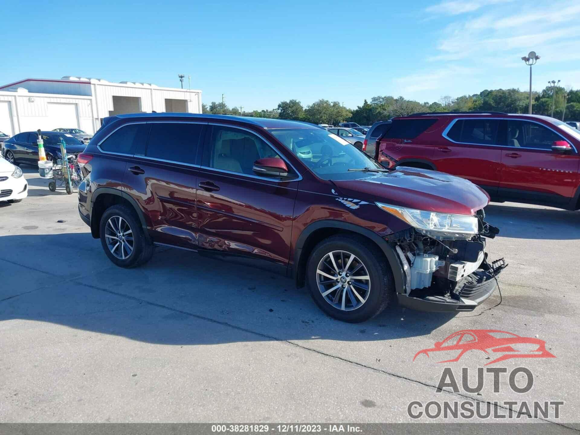 TOYOTA HIGHLANDER 2019 - 5TDKZRFH9KS303973