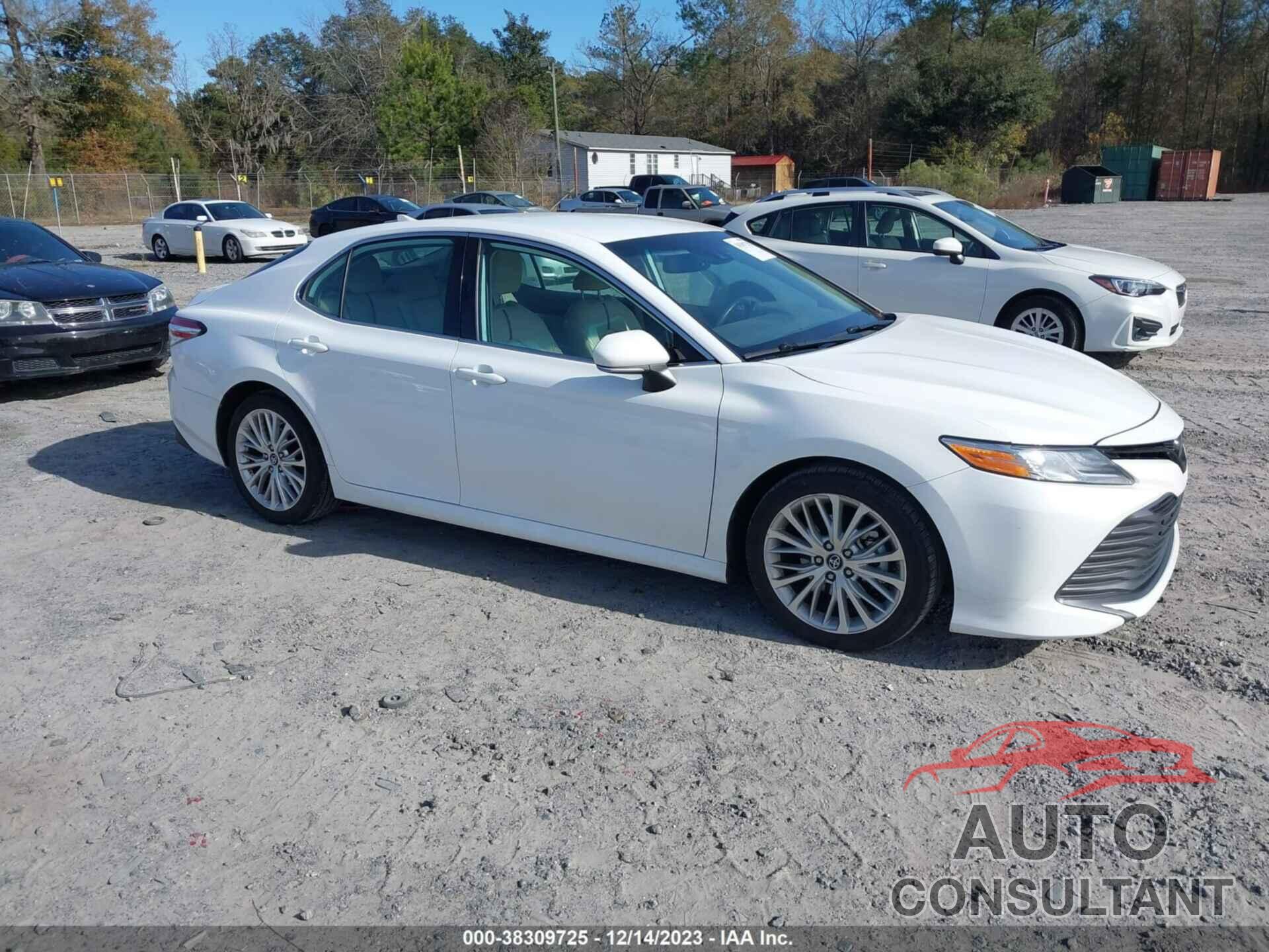 TOYOTA CAMRY 2019 - 4T1B11HK3KU822848
