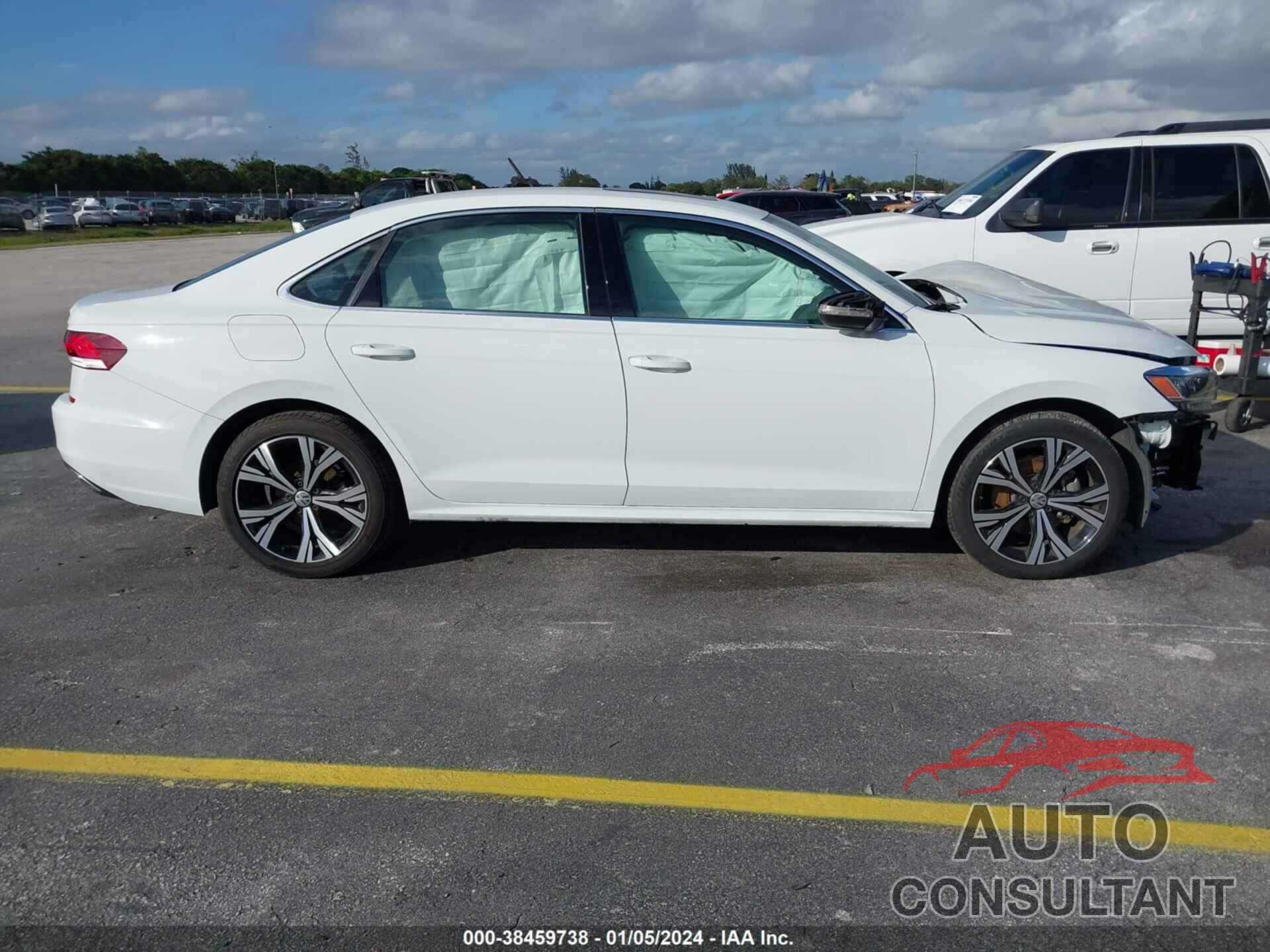 VOLKSWAGEN PASSAT 2021 - 1VWSA7A37MC001672