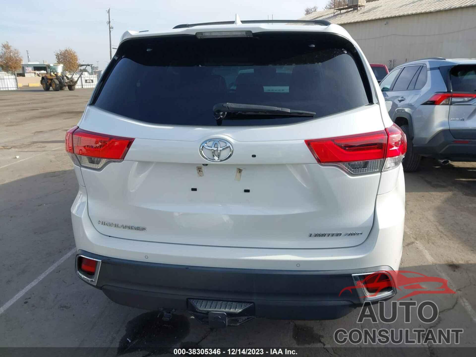 TOYOTA HIGHLANDER 2018 - 5TDDZRFH8JS805641