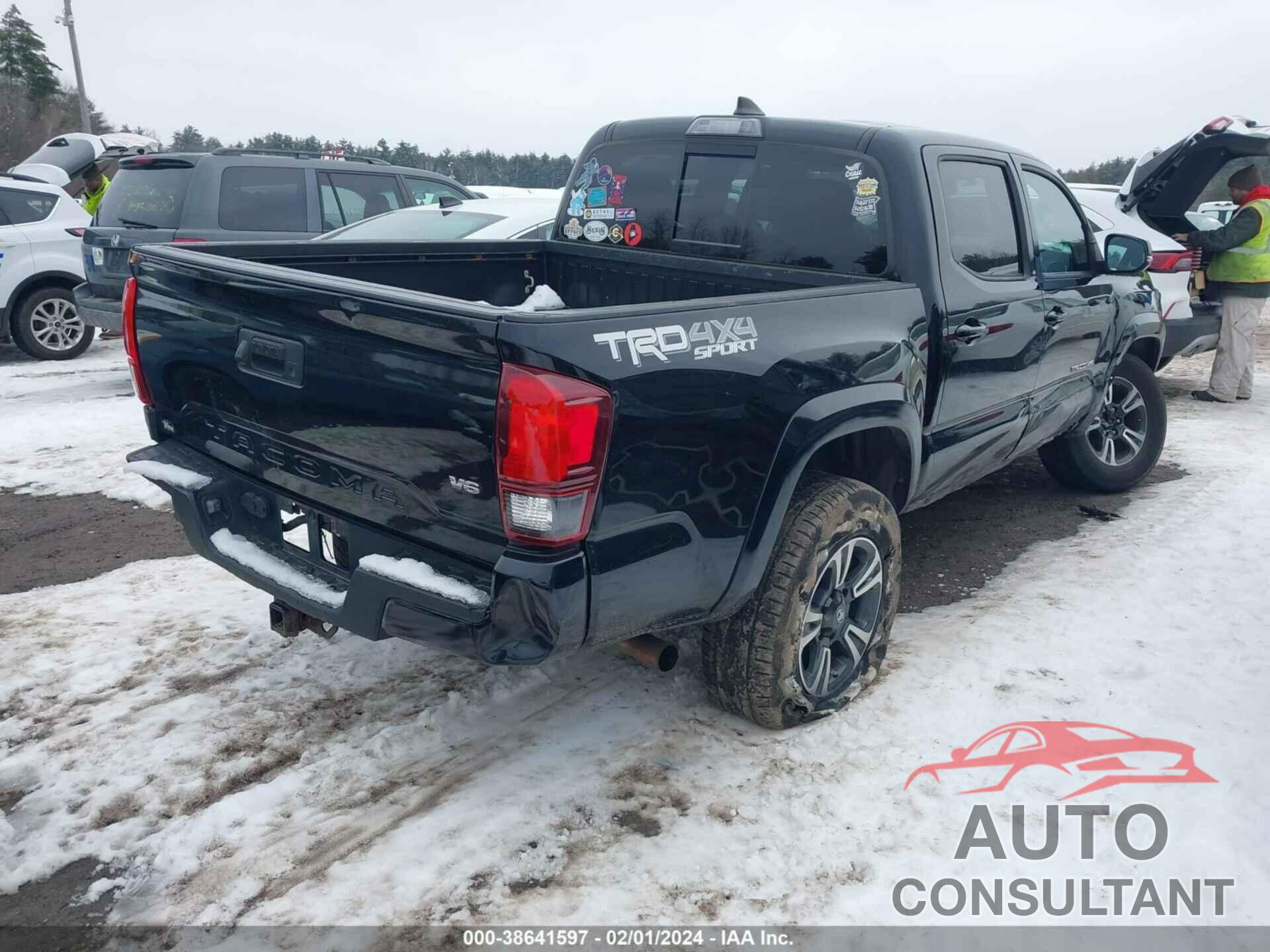 TOYOTA TACOMA 2018 - 5TFCZ5AN9JX126814