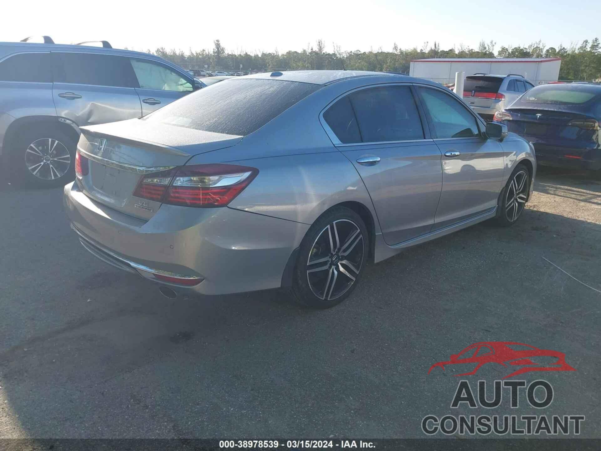 HONDA ACCORD 2017 - 1HGCR3F92HA021112