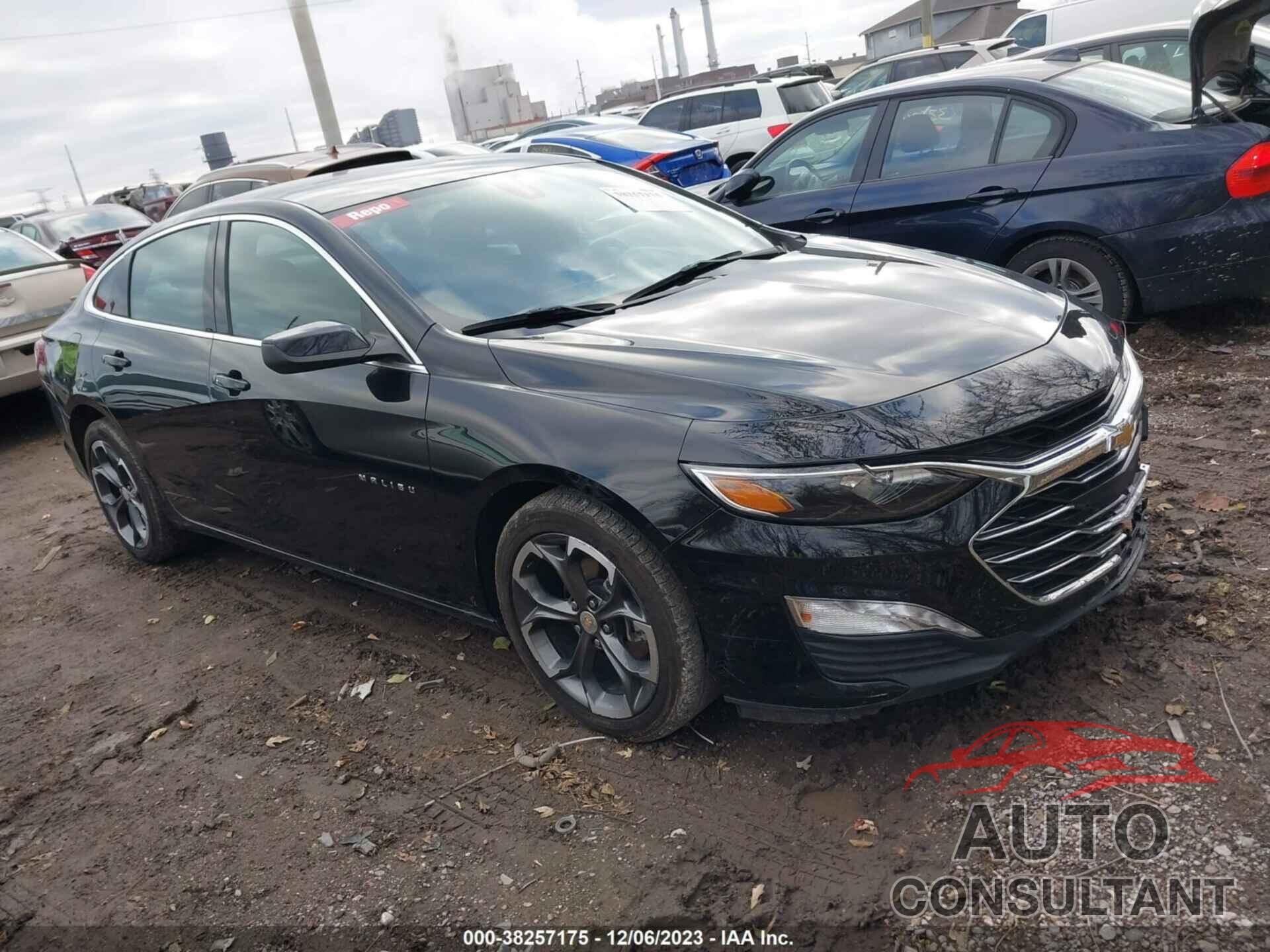 CHEVROLET MALIBU 2022 - 1G1ZD5ST3NF104303