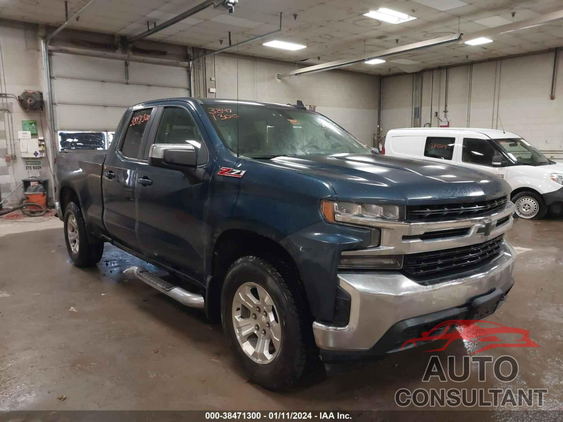 CHEVROLET SILVERADO 1500 2019 - 1GCRYDEDXKZ203947