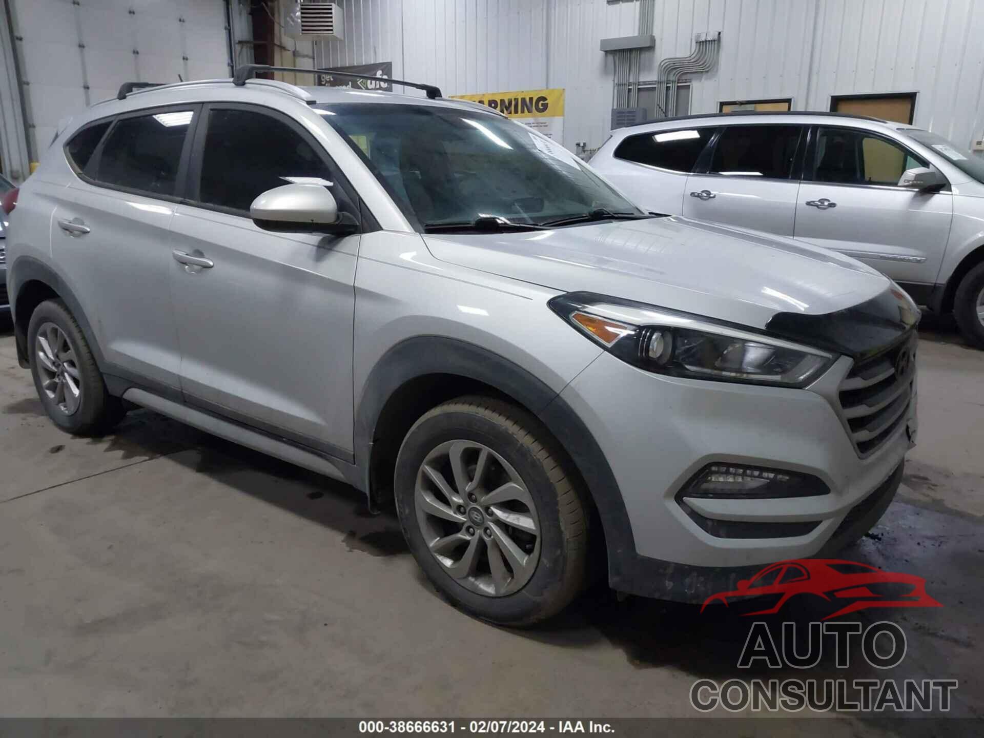 HYUNDAI TUCSON 2017 - KM8J3CA42HU400897