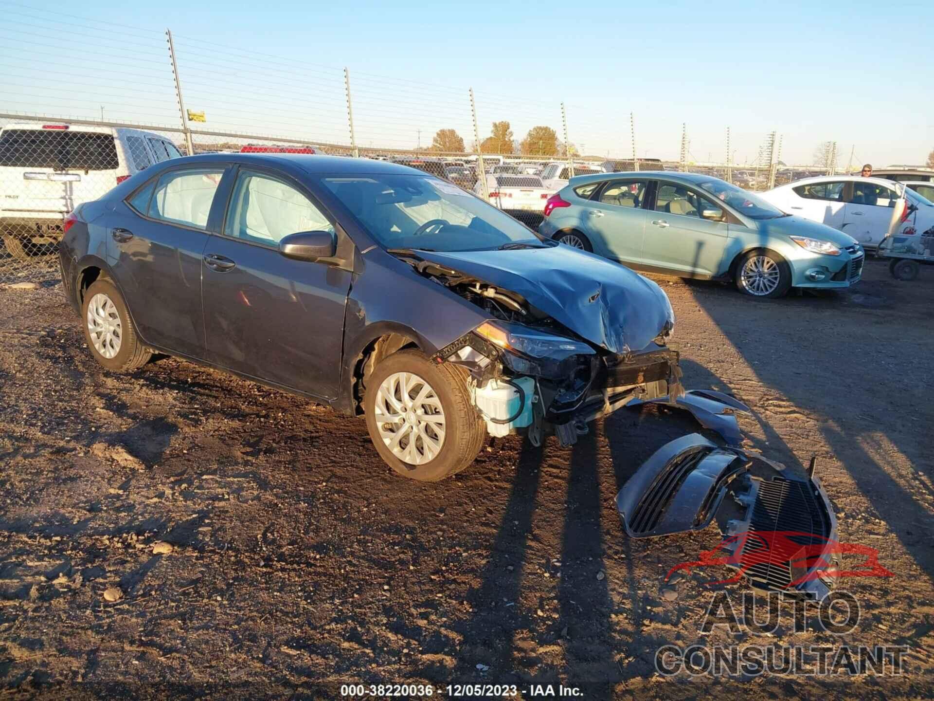 TOYOTA COROLLA 2018 - 5YFBURHE7JP845209