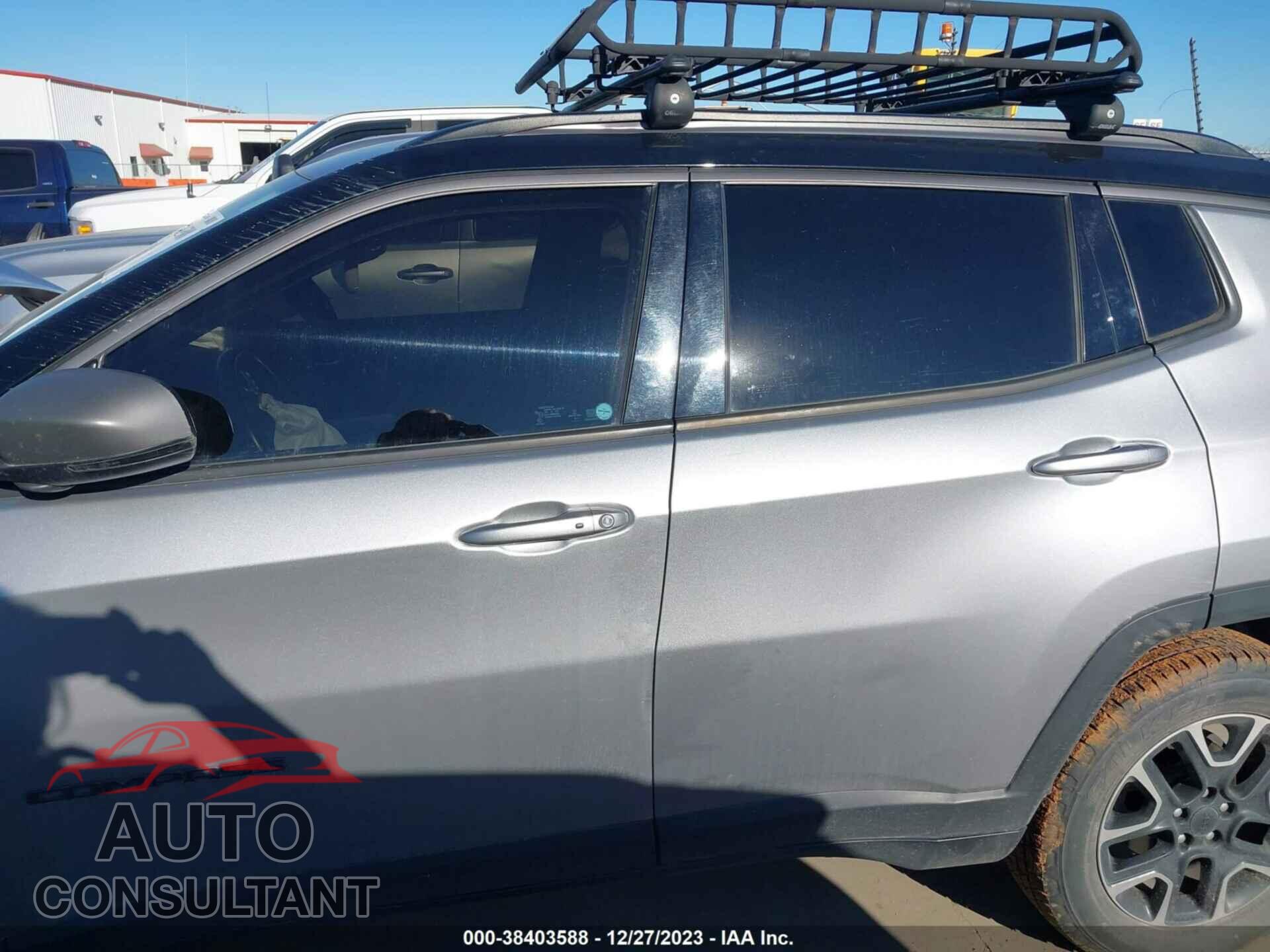 JEEP COMPASS 2019 - 3C4NJDDB0KT671597