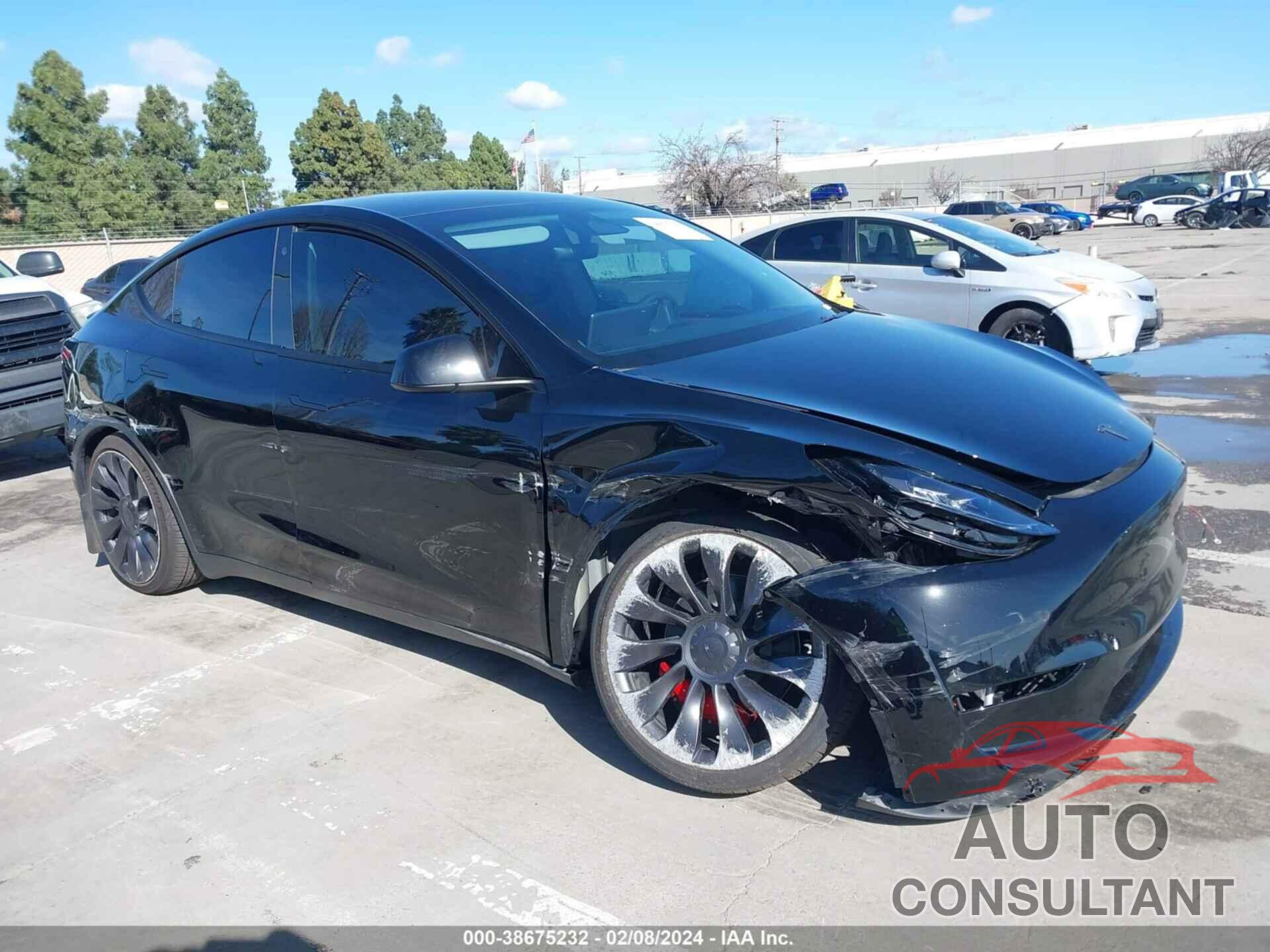 TESLA MODEL Y 2023 - 7SAYGDEF7PF694834