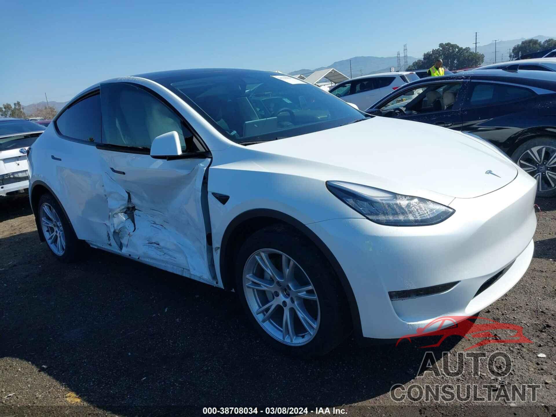 TESLA MODEL Y 2023 - 7SAYGDEE7PA093380