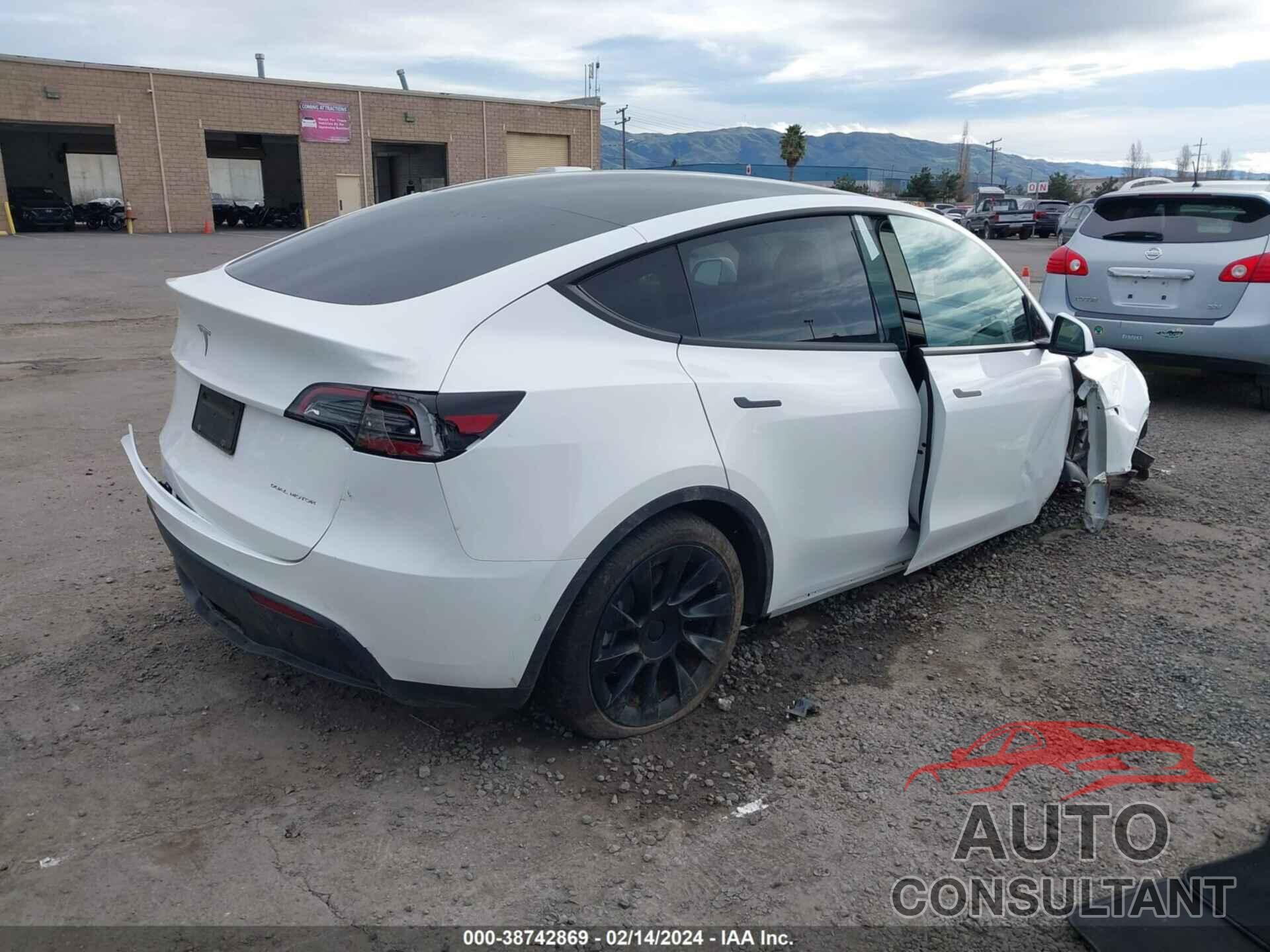 TESLA MODEL Y 2021 - 5YJYGDEE4MF218282