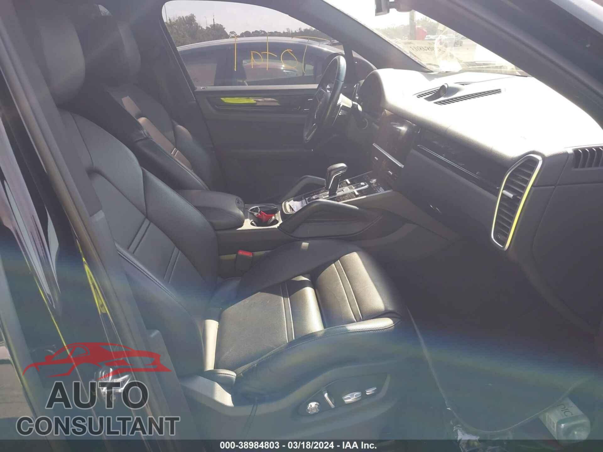 PORSCHE CAYENNE 2019 - WP1AB2AY4KDA65023