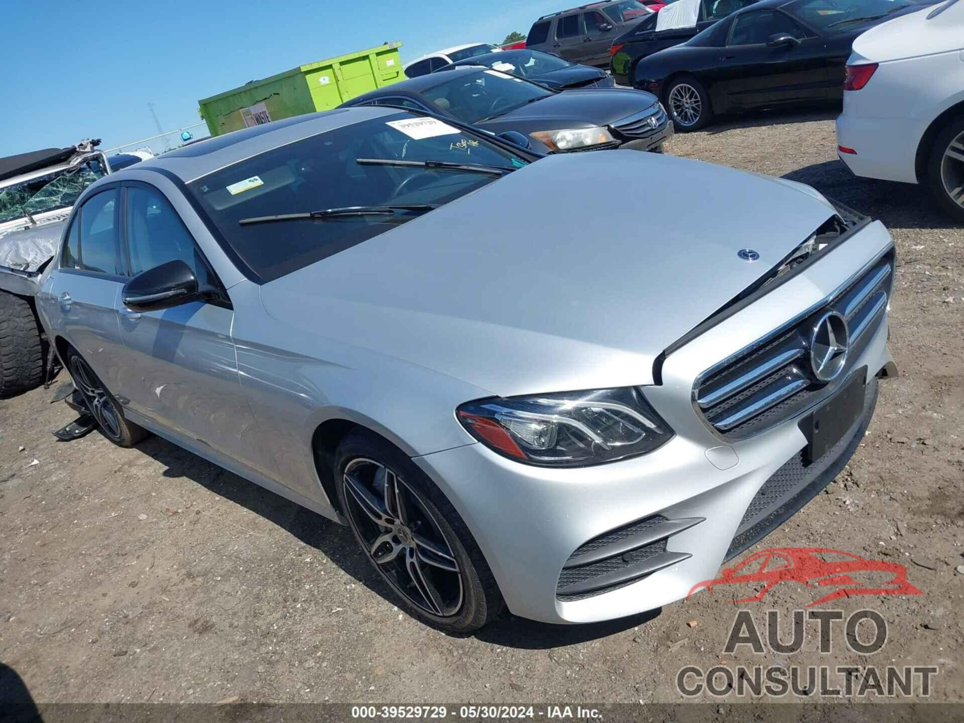 MERCEDES-BENZ E 300 2019 - WDDZF4JB4KA527782