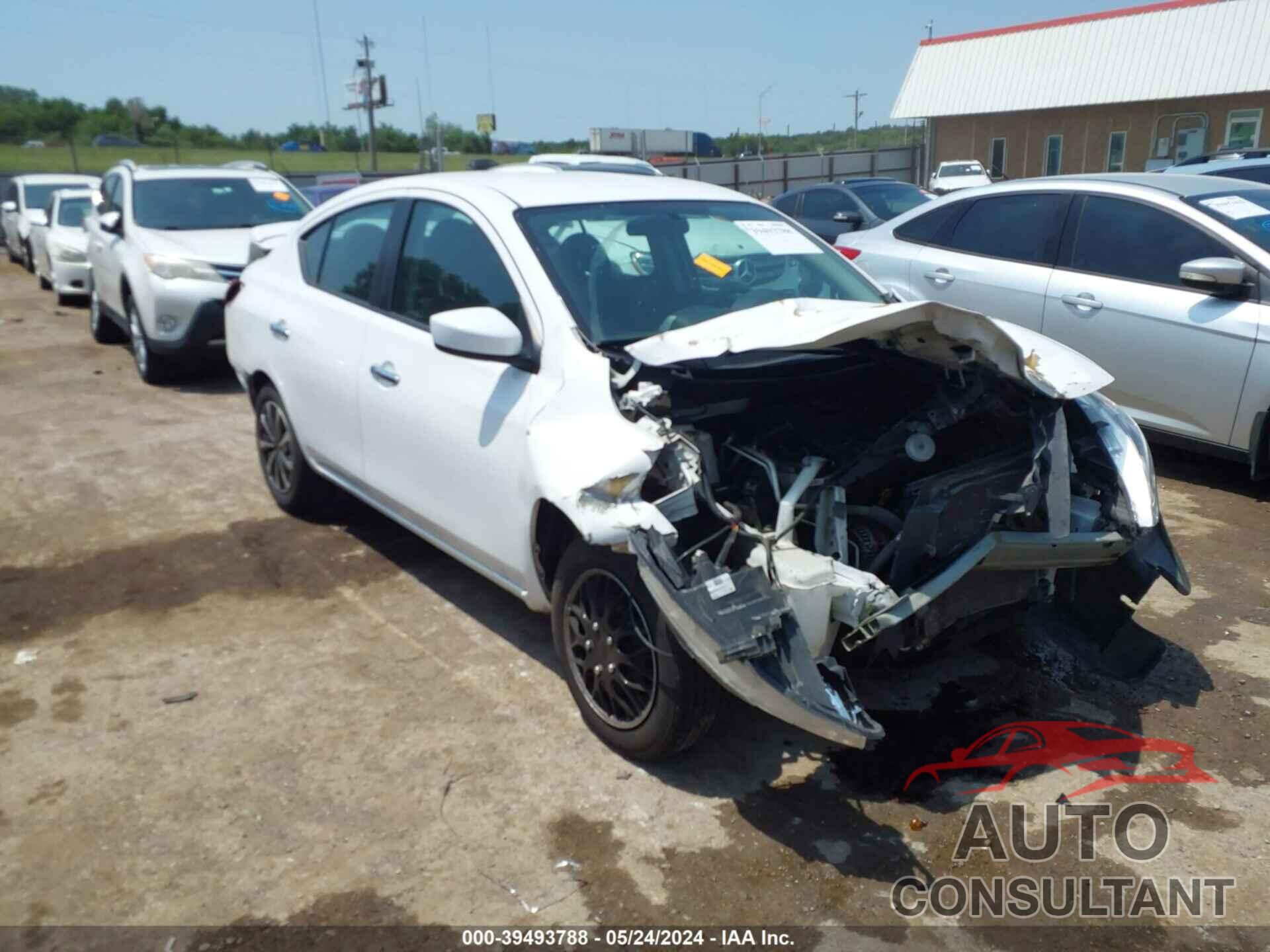 NISSAN VERSA 2017 - 3N1CN7AP9HL803832