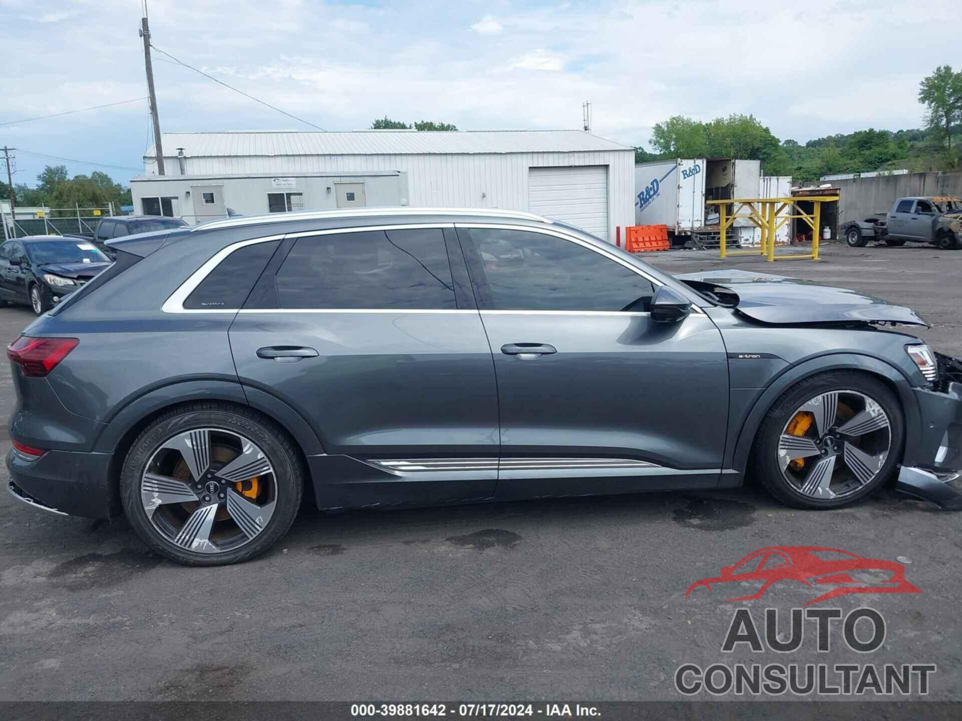 AUDI E-TRON 2019 - WA1VAAGE6KB006428