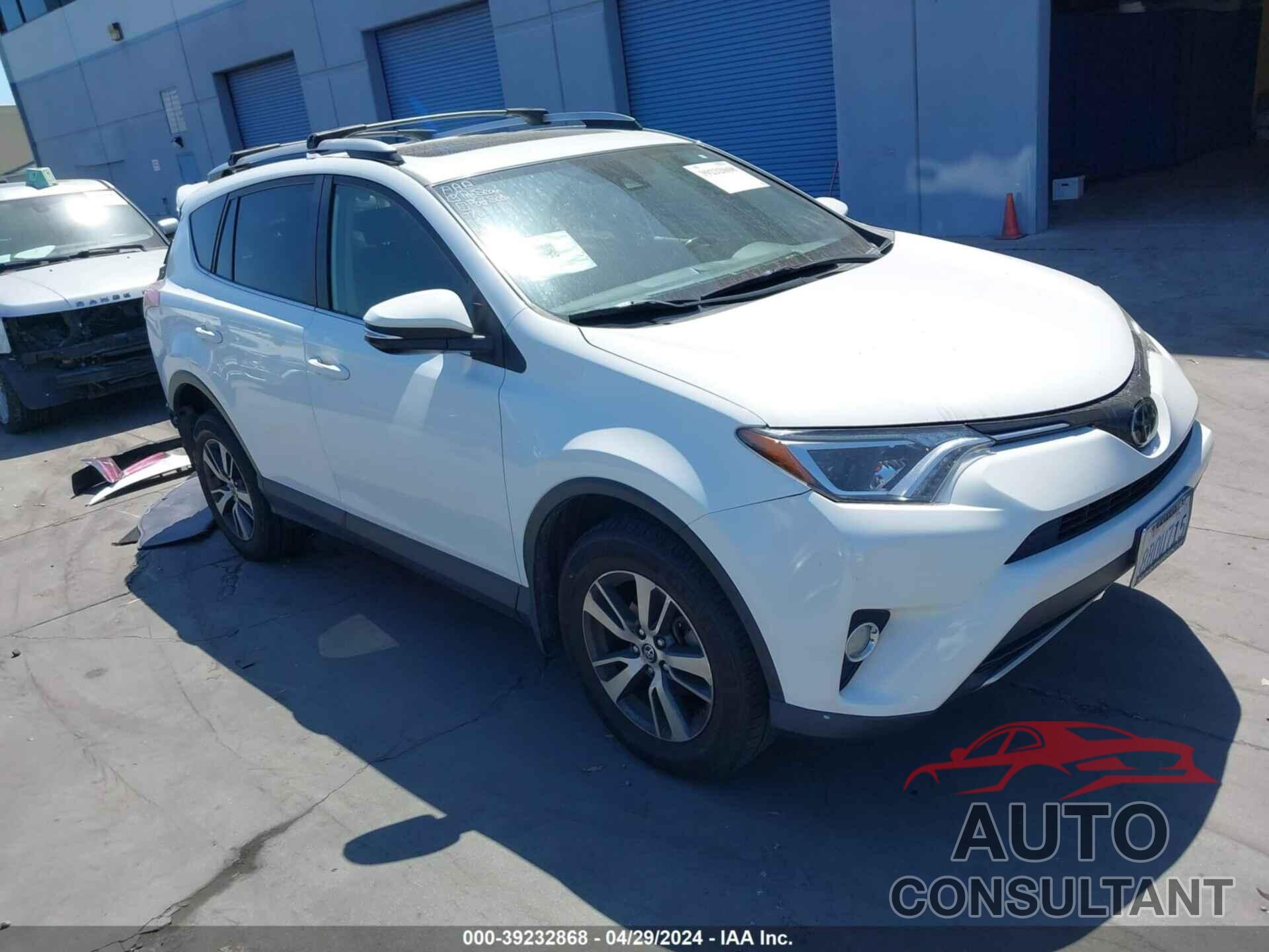 TOYOTA RAV4 2018 - JTMWFREV4JJ165109