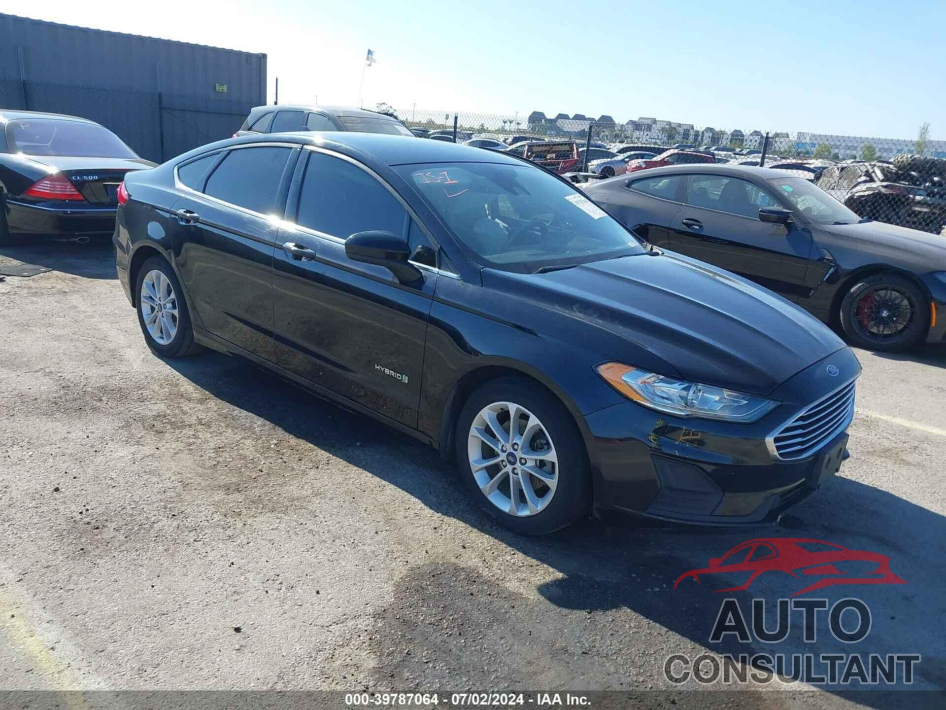 FORD FUSION HYBRID 2019 - 3FA6P0LU7KR134937