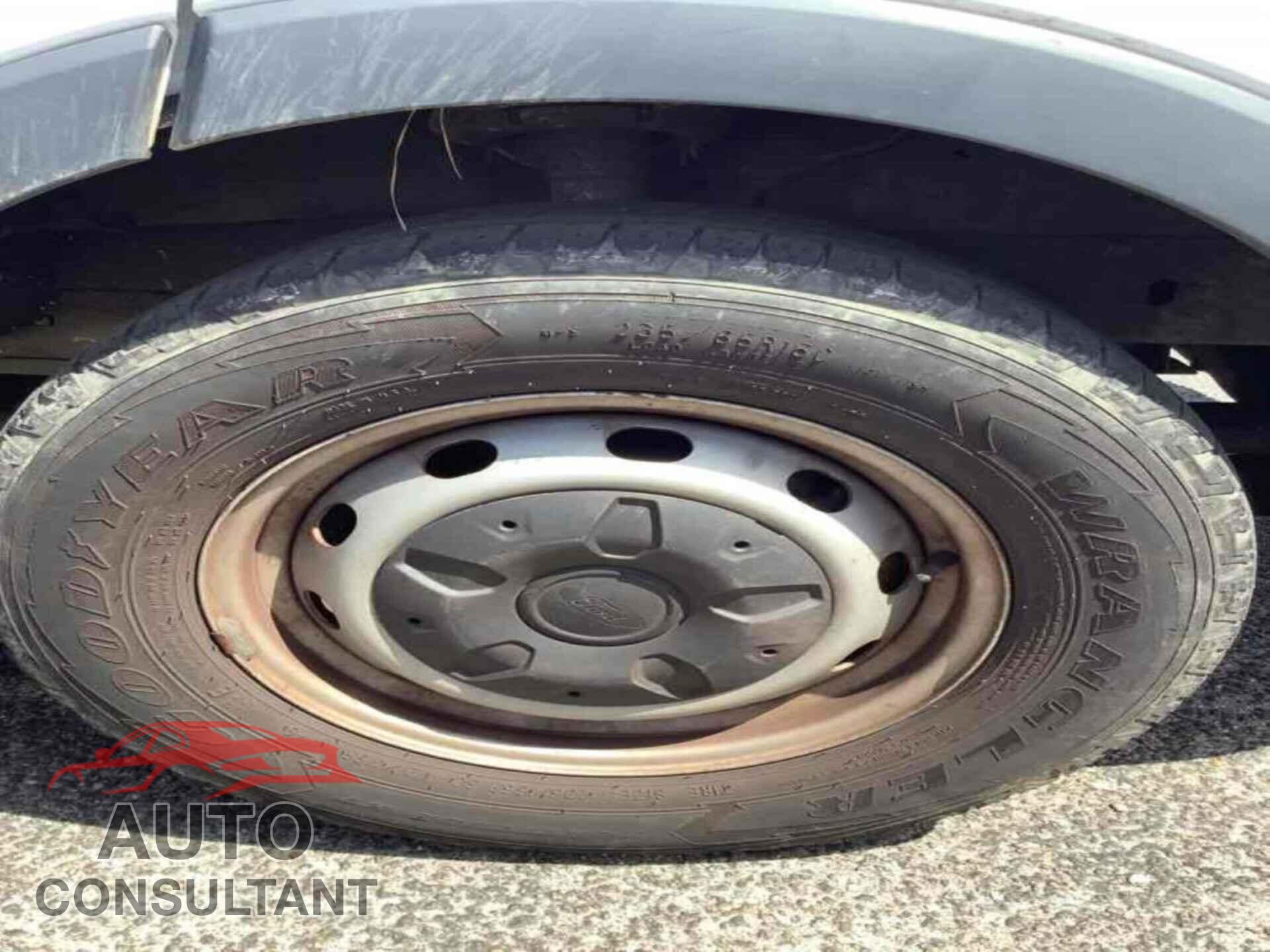 FORD TRANSIT 2018 - 1FTYE1CM3JKB31079