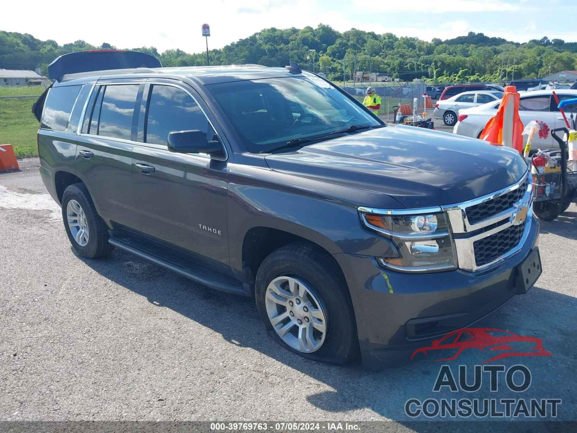 CHEVROLET TAHOE 2018 - 1GNSKBKC3JR383488