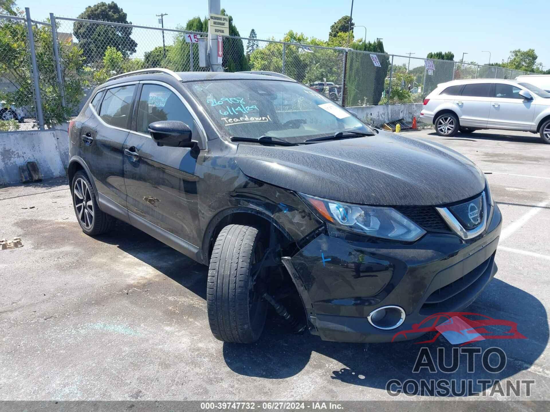 NISSAN ROGUE SPORT 2018 - JN1BJ1CP0JW196575