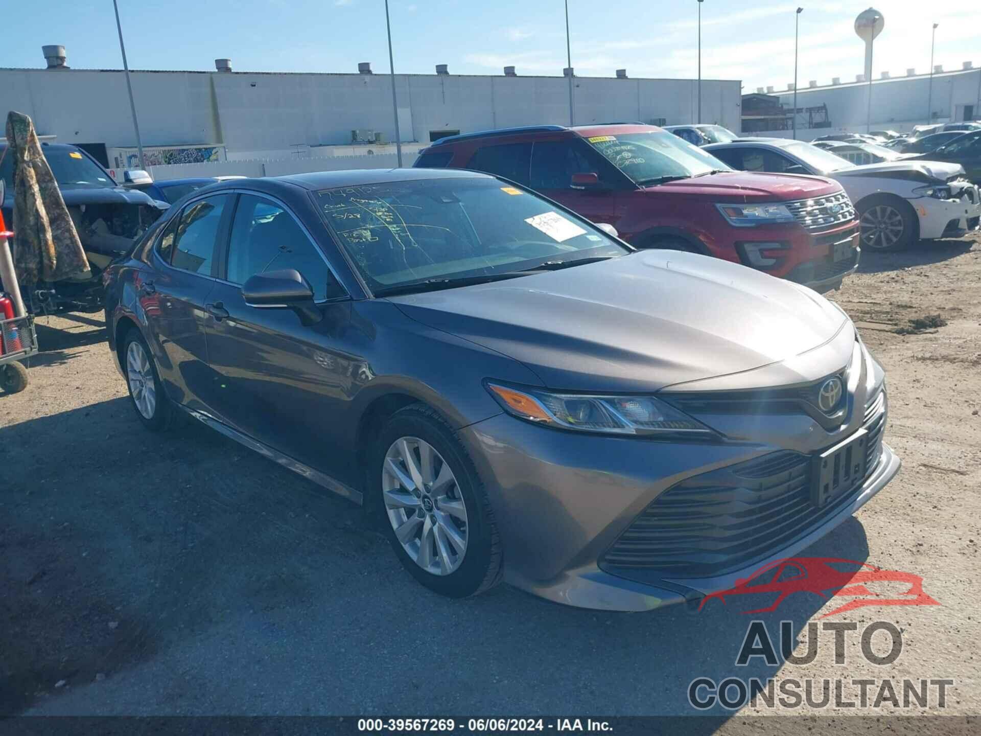 TOYOTA CAMRY 2019 - 4T1B11HK3KU749125
