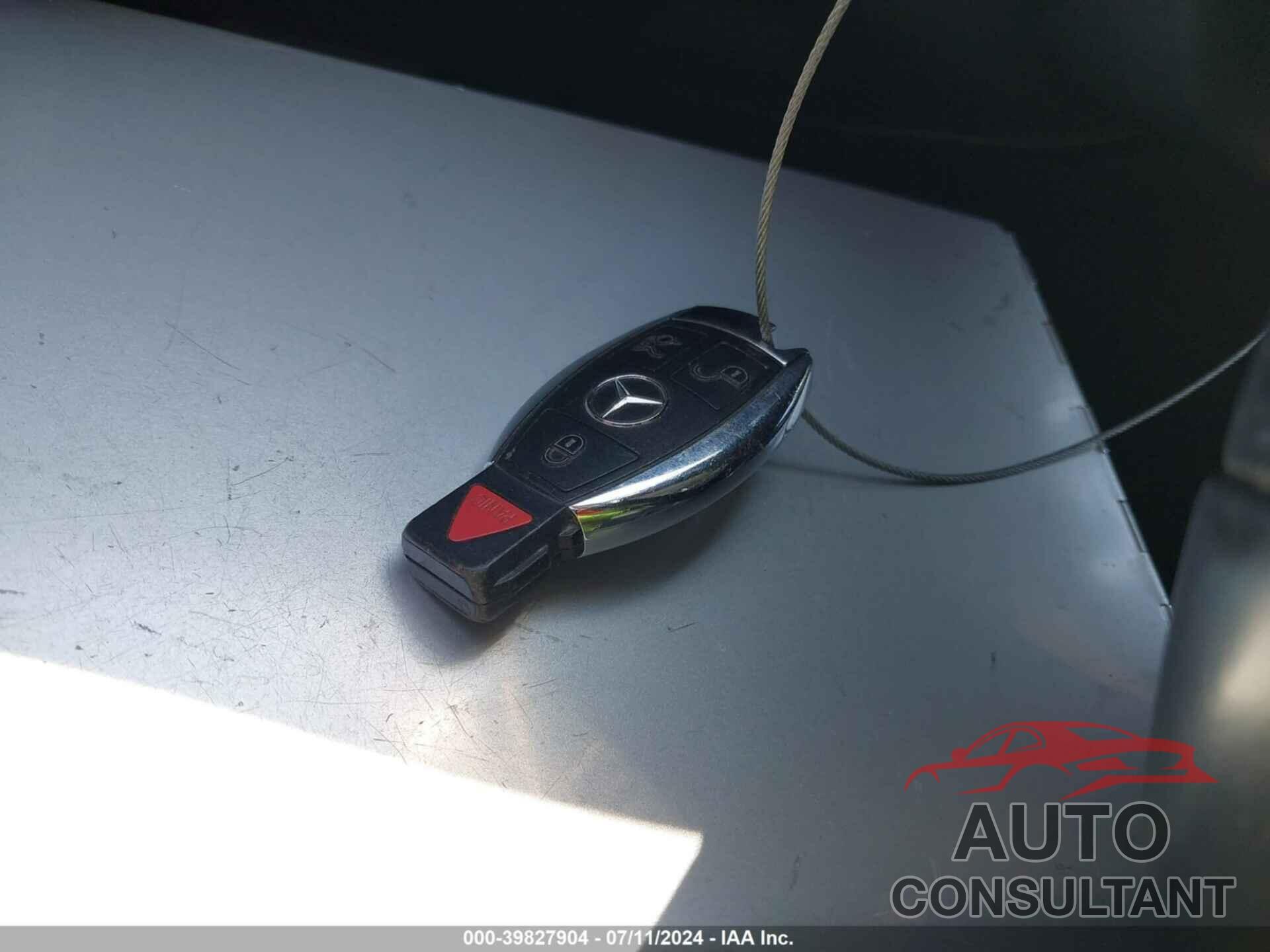 MERCEDES-BENZ C 300 2016 - 55SWF4JB8GU130537