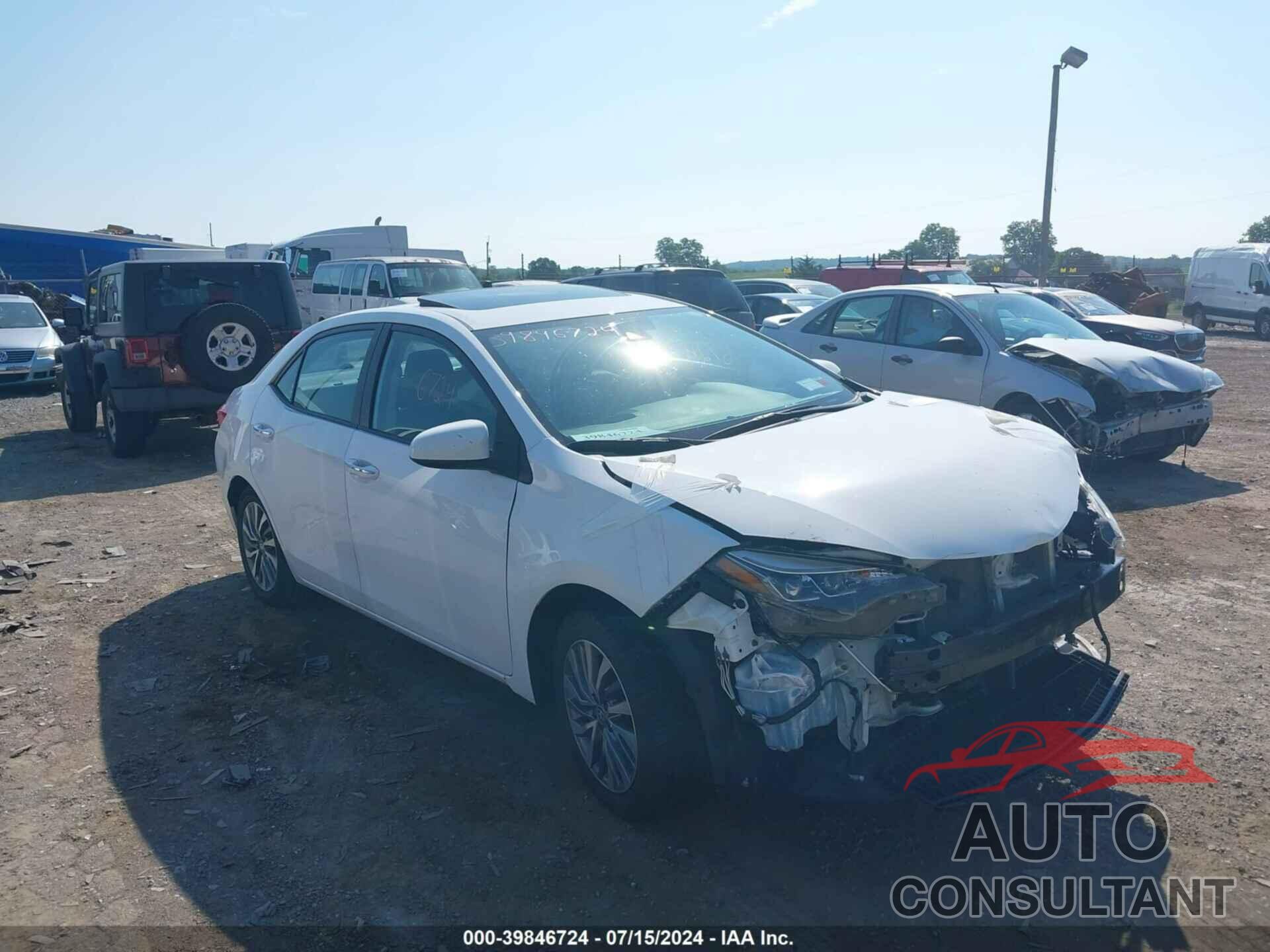 TOYOTA COROLLA 2018 - 2T1BURHE5JC000052