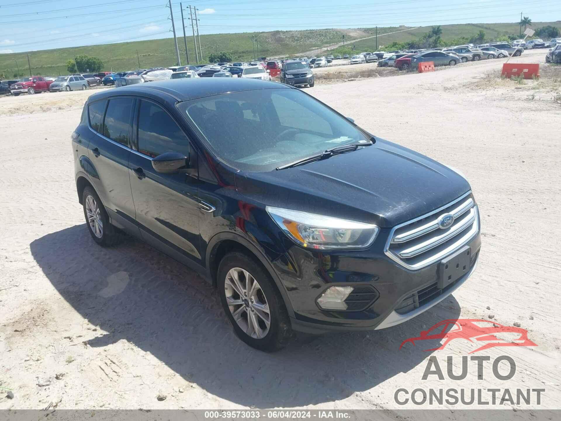 FORD ESCAPE 2017 - 1FMCU0GD3HUD78100