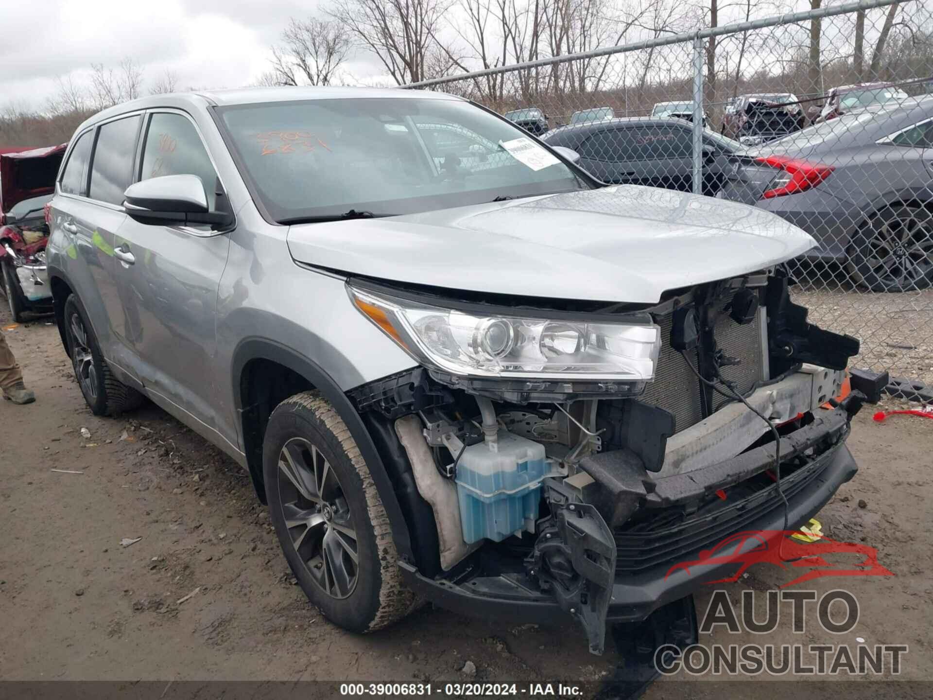 TOYOTA HIGHLANDER 2018 - 5TDBZRFH1JS881175