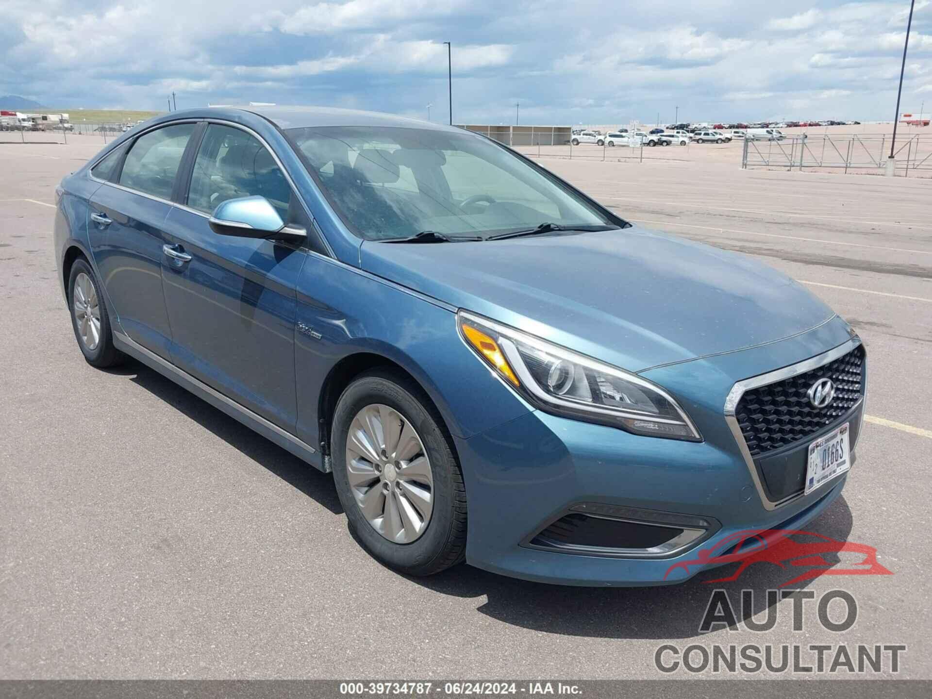 HYUNDAI SONATA HYBRID 2016 - KMHE24L11GA036095