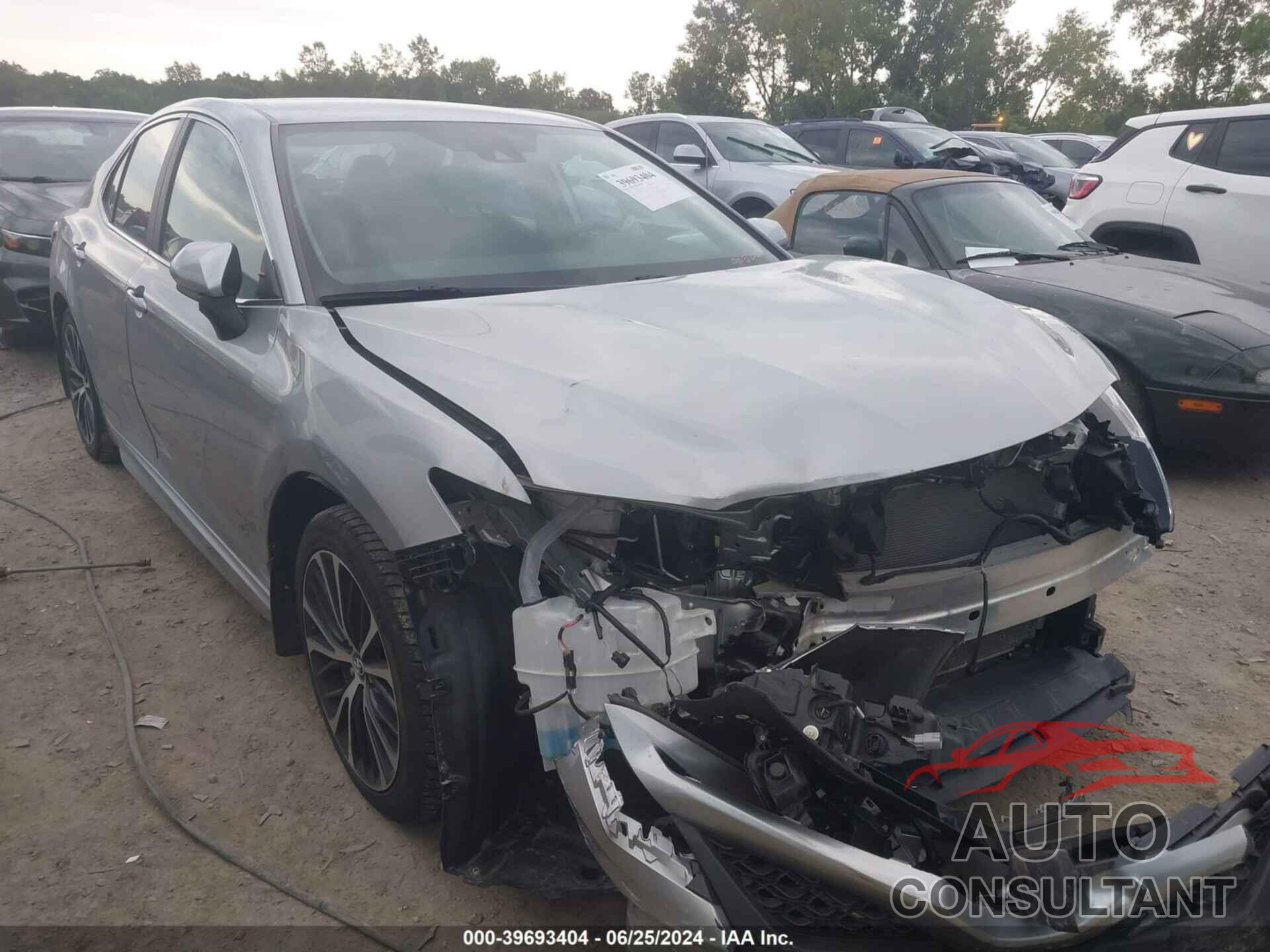 TOYOTA CAMRY 2020 - 4T1G11AK1LU905261
