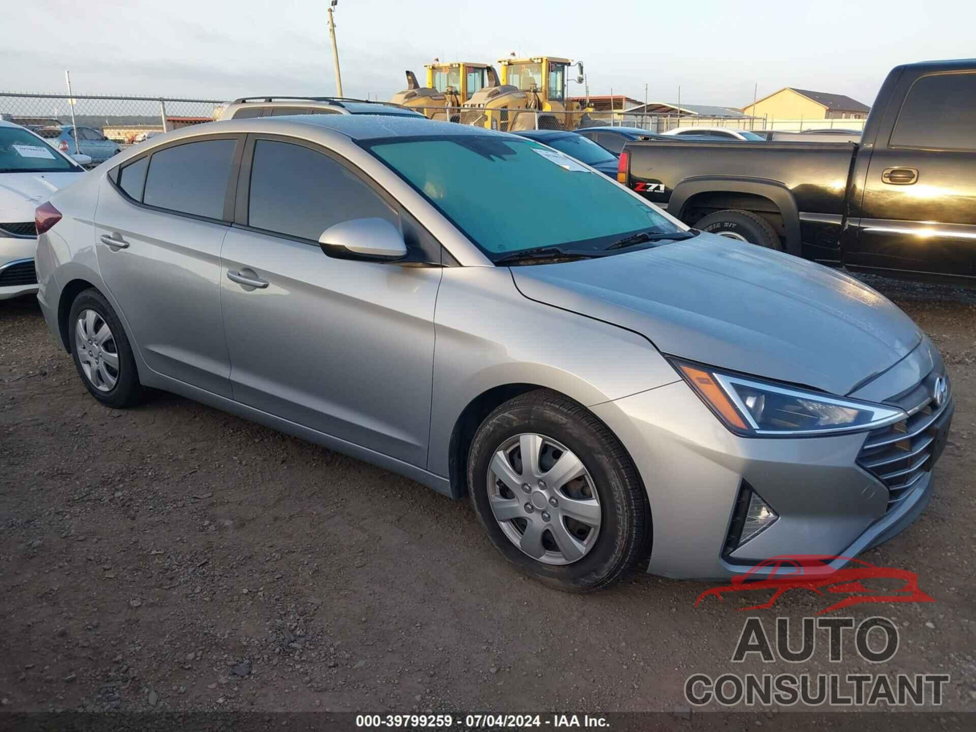 HYUNDAI ELANTRA 2020 - KMHD74LF5LU927394