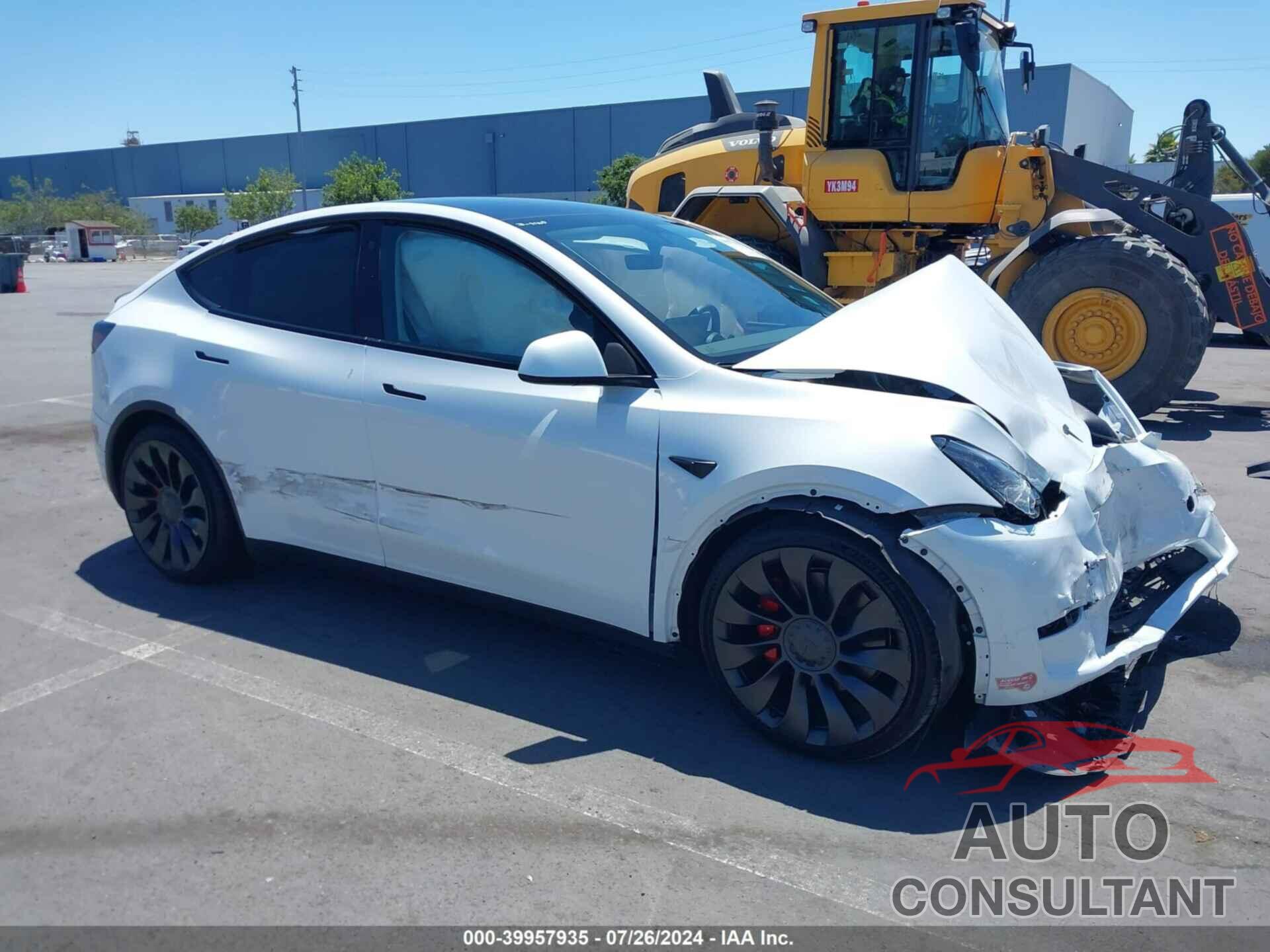 TESLA MODEL Y 2023 - 7SAYGDEF6PF701207